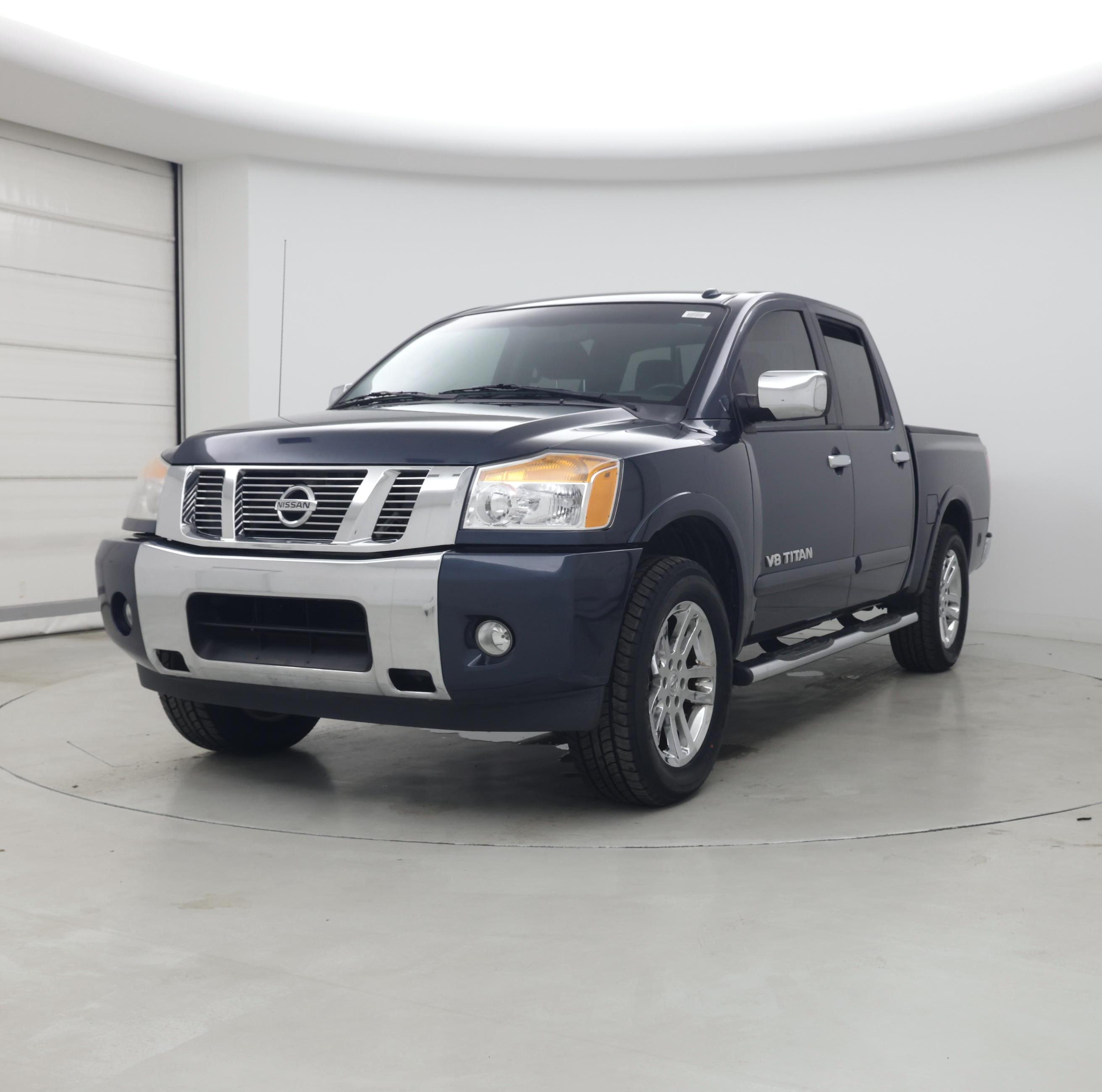 Thumbnail: 2015 Nissan Titan - 4