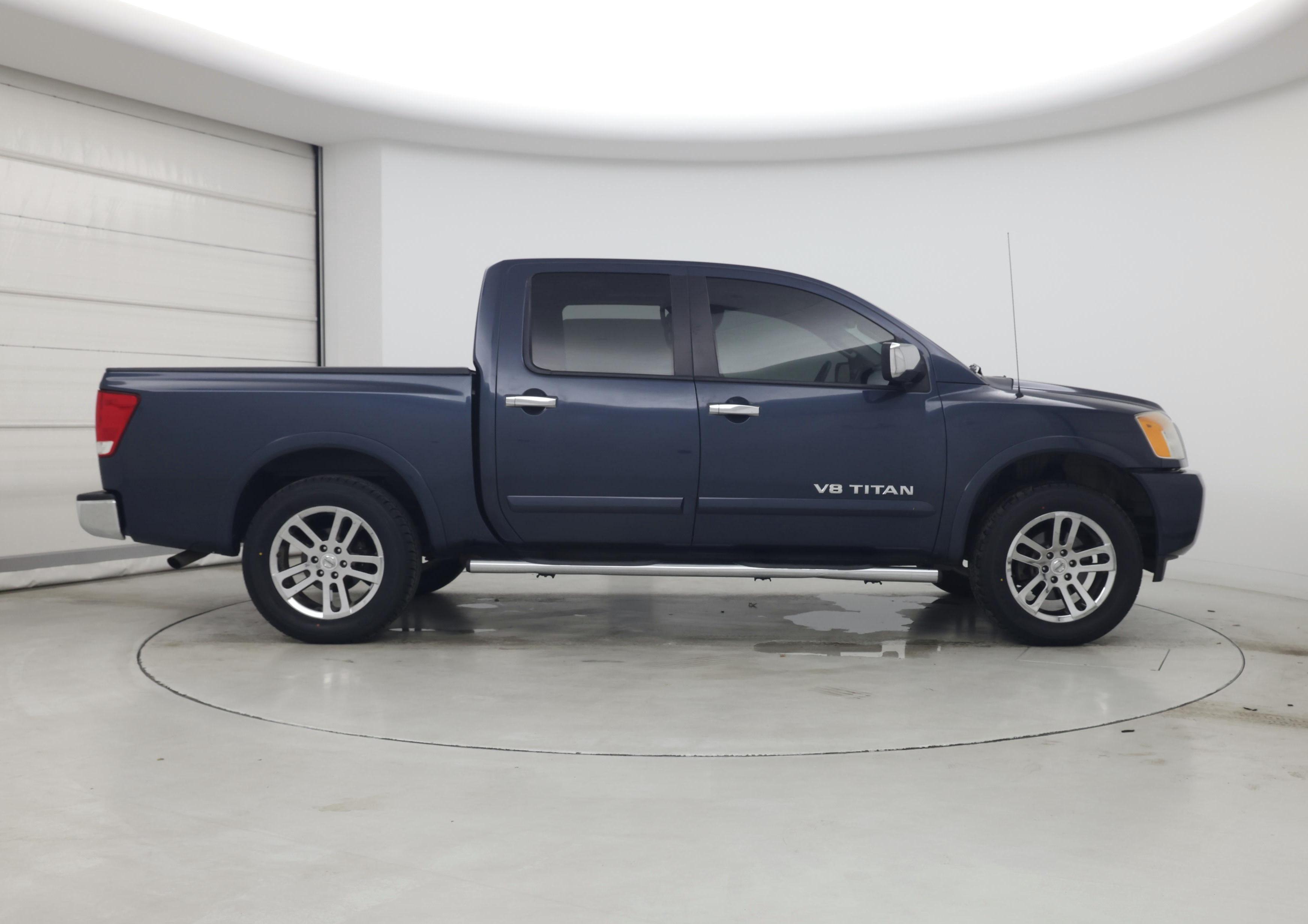 Thumbnail: 2015 Nissan Titan - 7