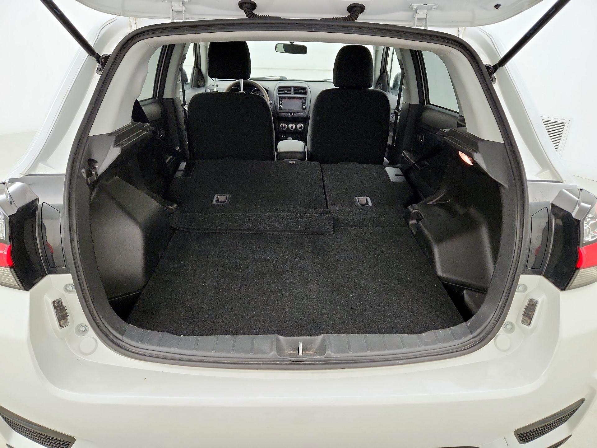 Thumbnail: 2020 Mitsubishi Outlander Sport - 19