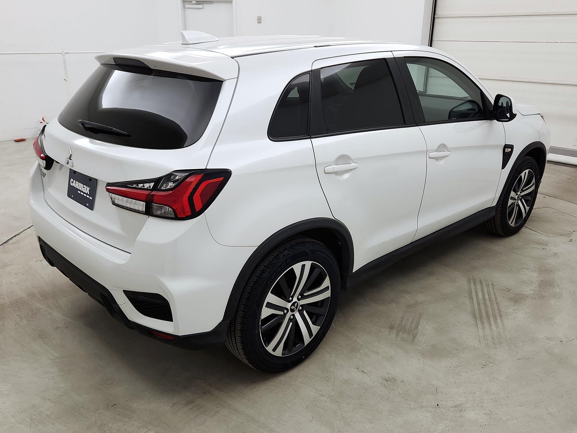 Thumbnail: 2020 Mitsubishi Outlander Sport - 5