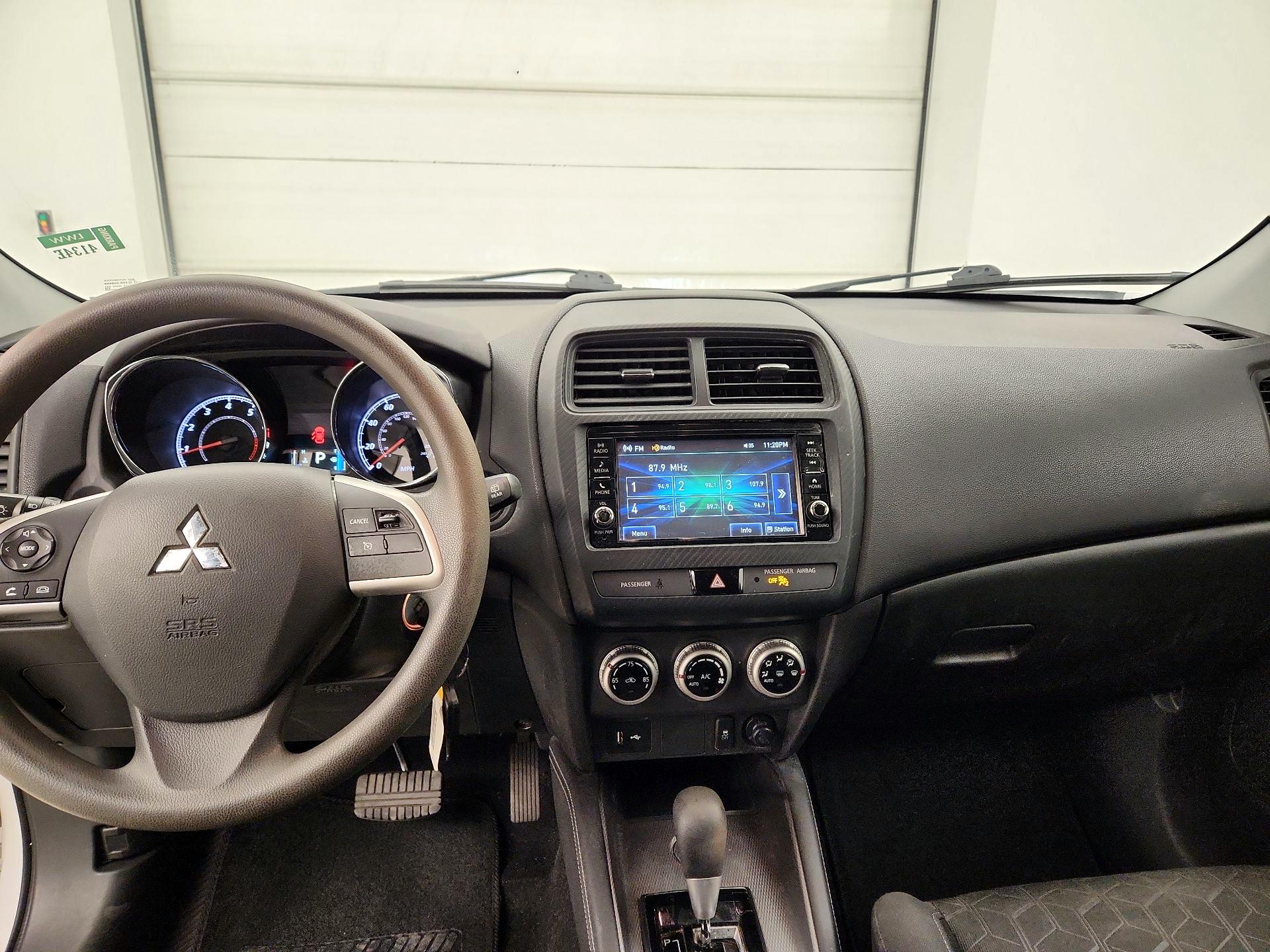 Thumbnail: 2020 Mitsubishi Outlander Sport - 8