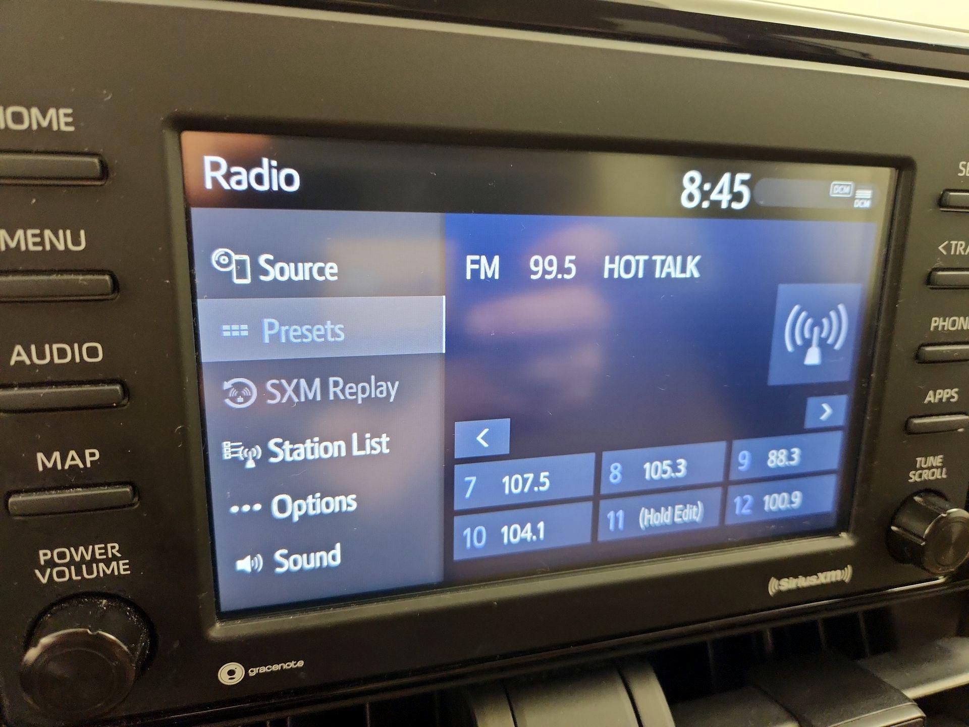 Thumbnail: 2021 Toyota RAV4 - 15