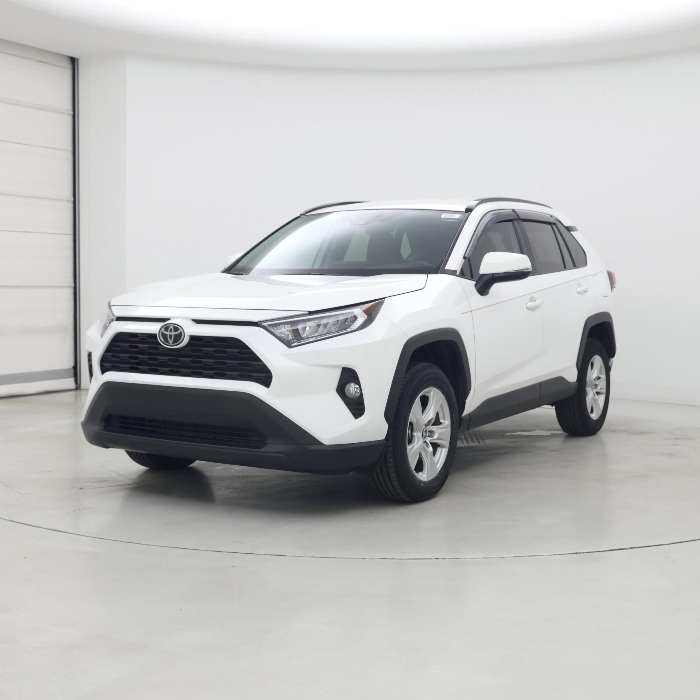 Thumbnail: 2021 Toyota RAV4 - 4