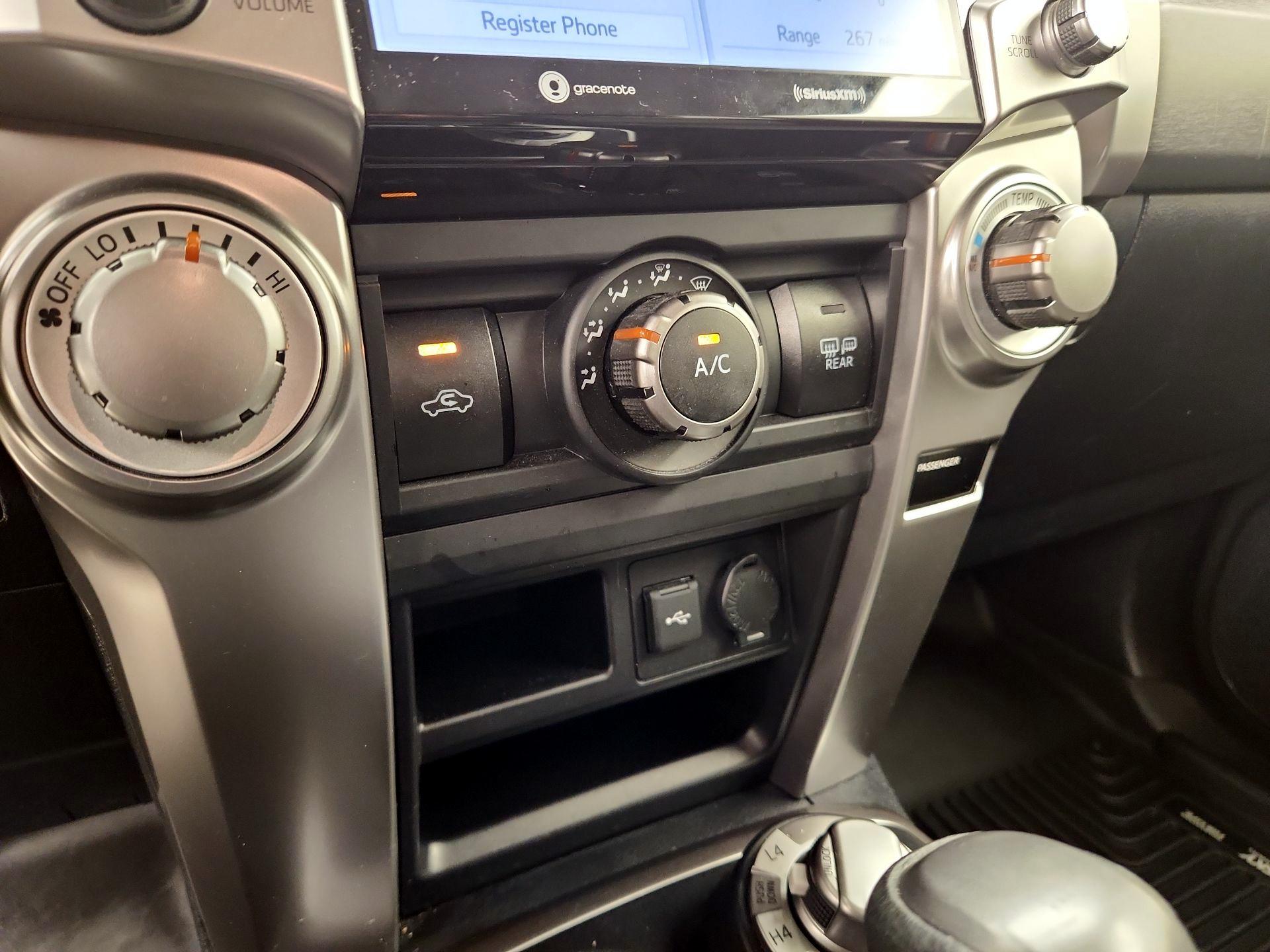 Thumbnail: 2023 Toyota 4Runner - 16