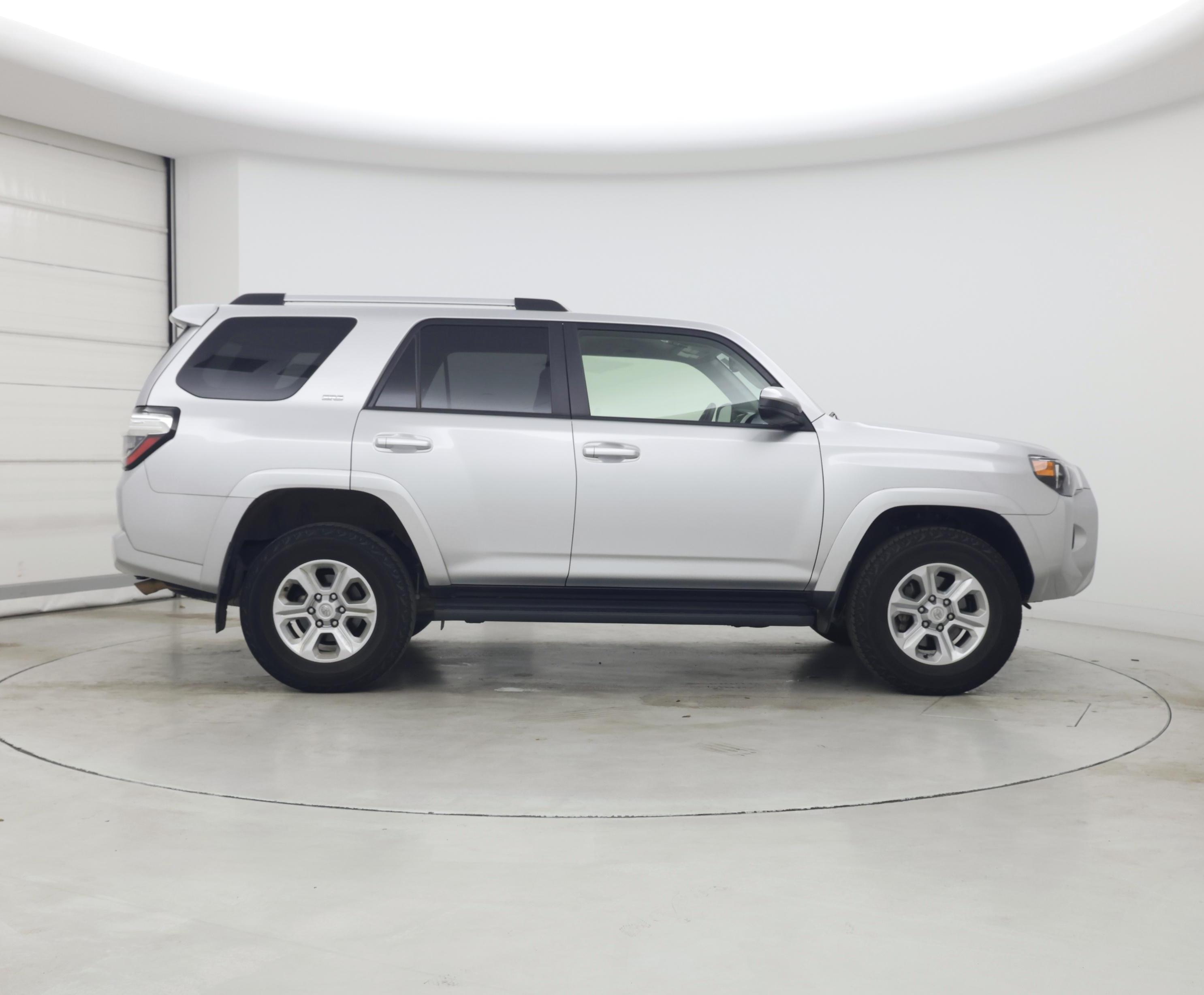 Thumbnail: 2023 Toyota 4Runner - 7