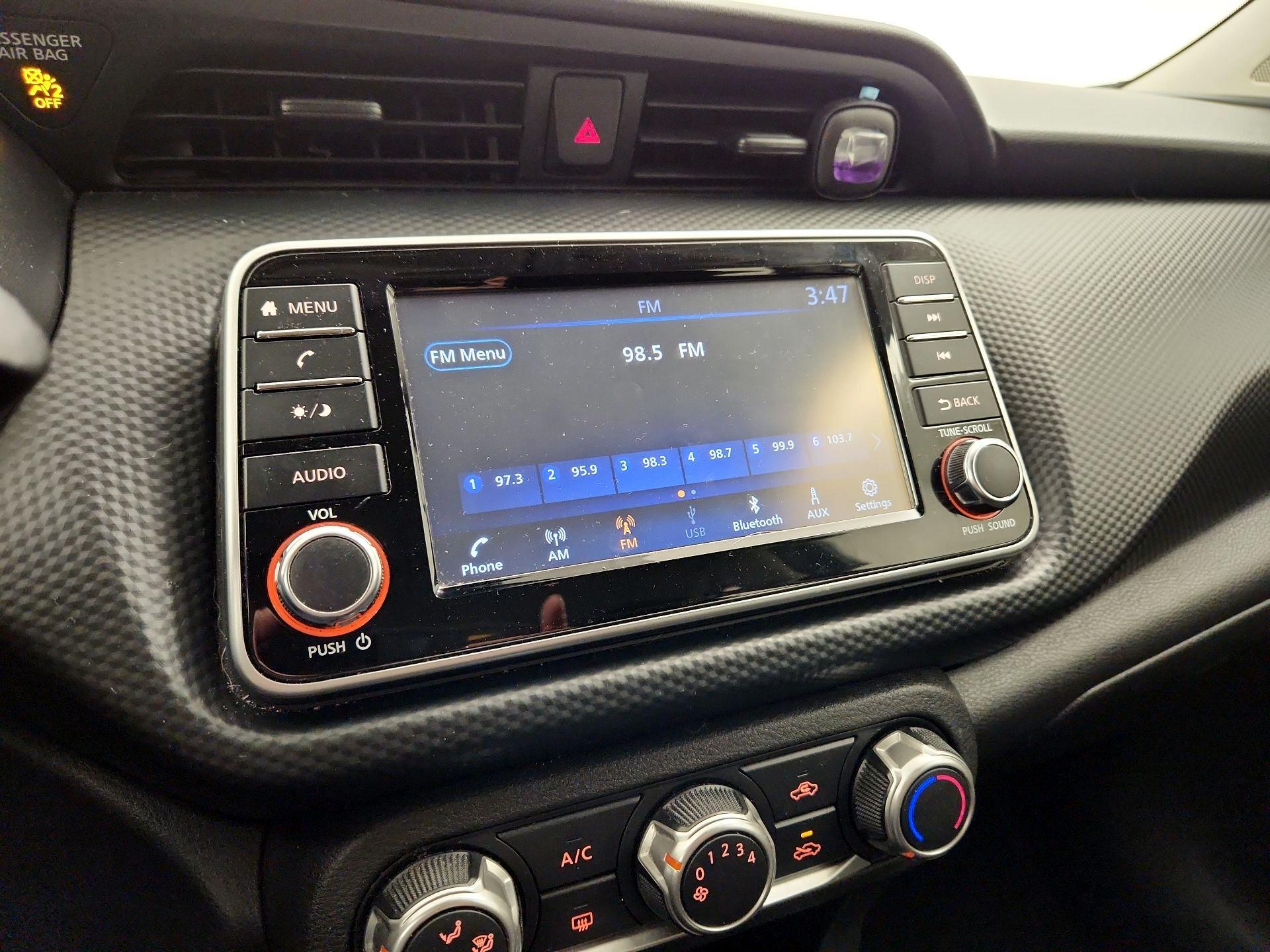 Thumbnail: 2021 Nissan Kicks - 15