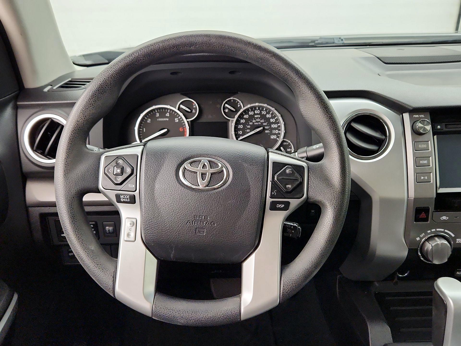 Thumbnail: 2015 Toyota Tundra - 10