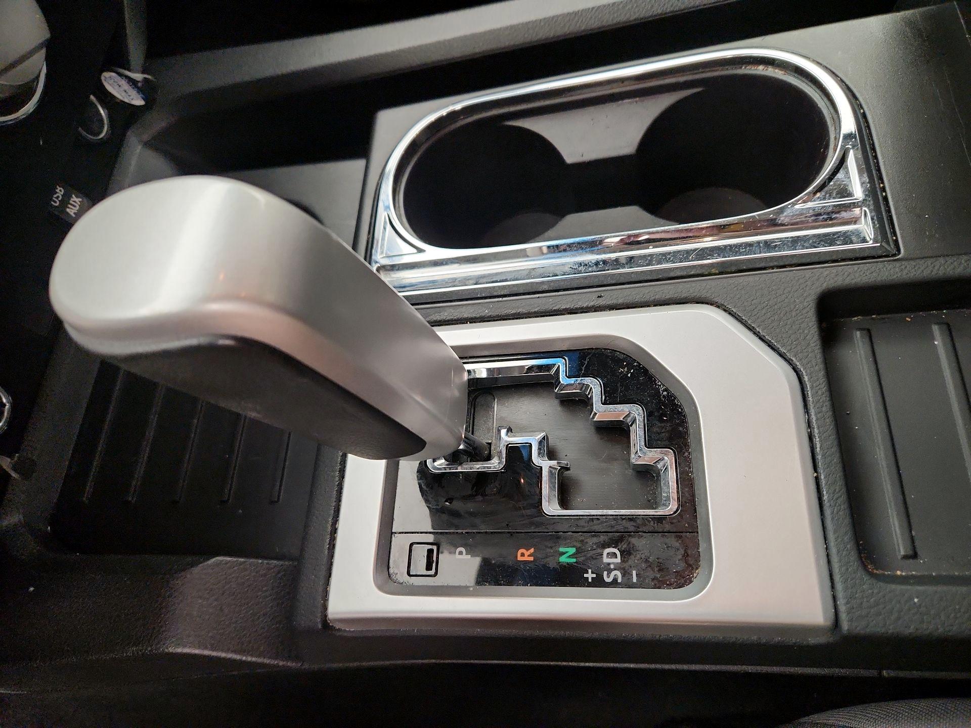 Thumbnail: 2015 Toyota Tundra - 17