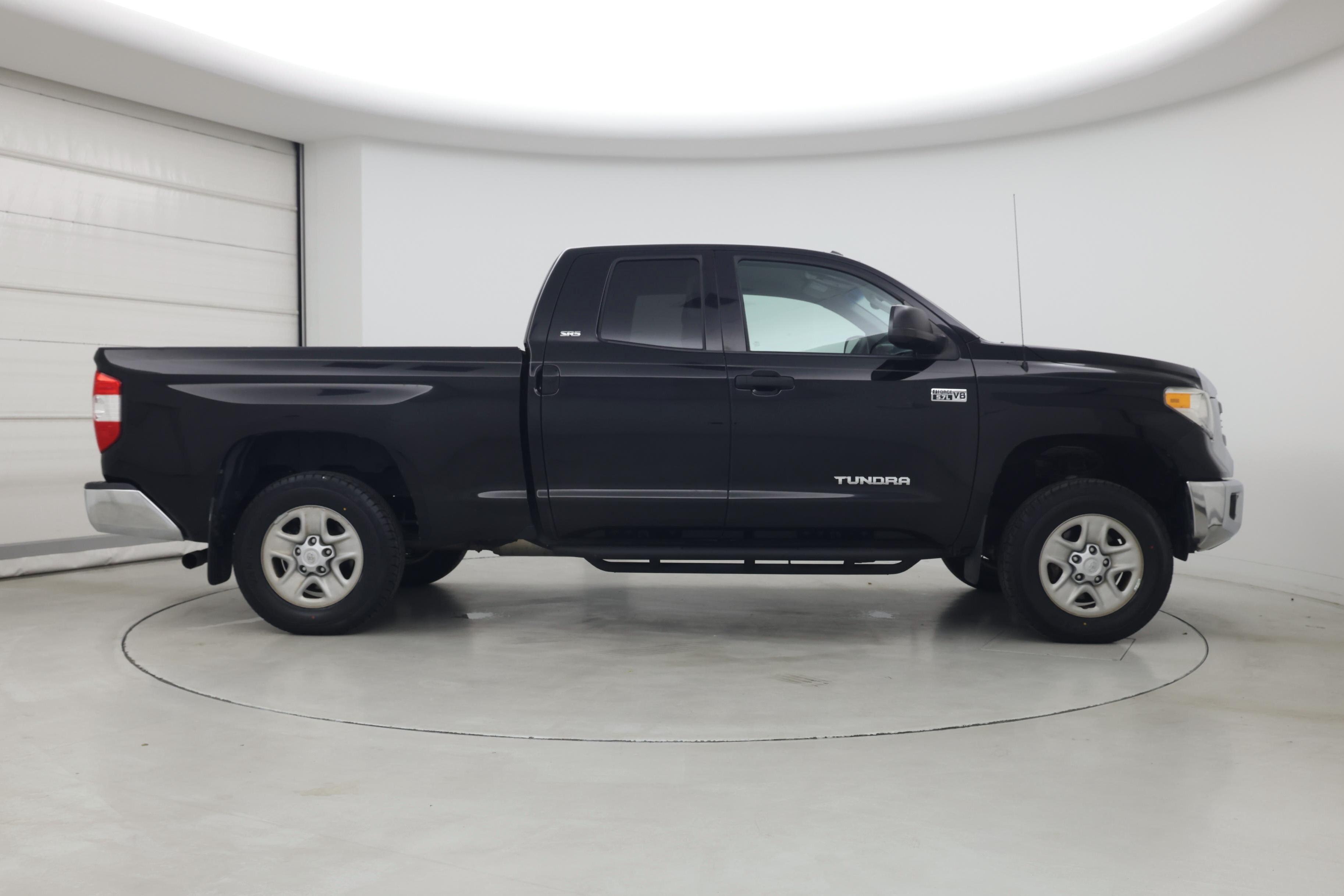 Thumbnail: 2015 Toyota Tundra - 7