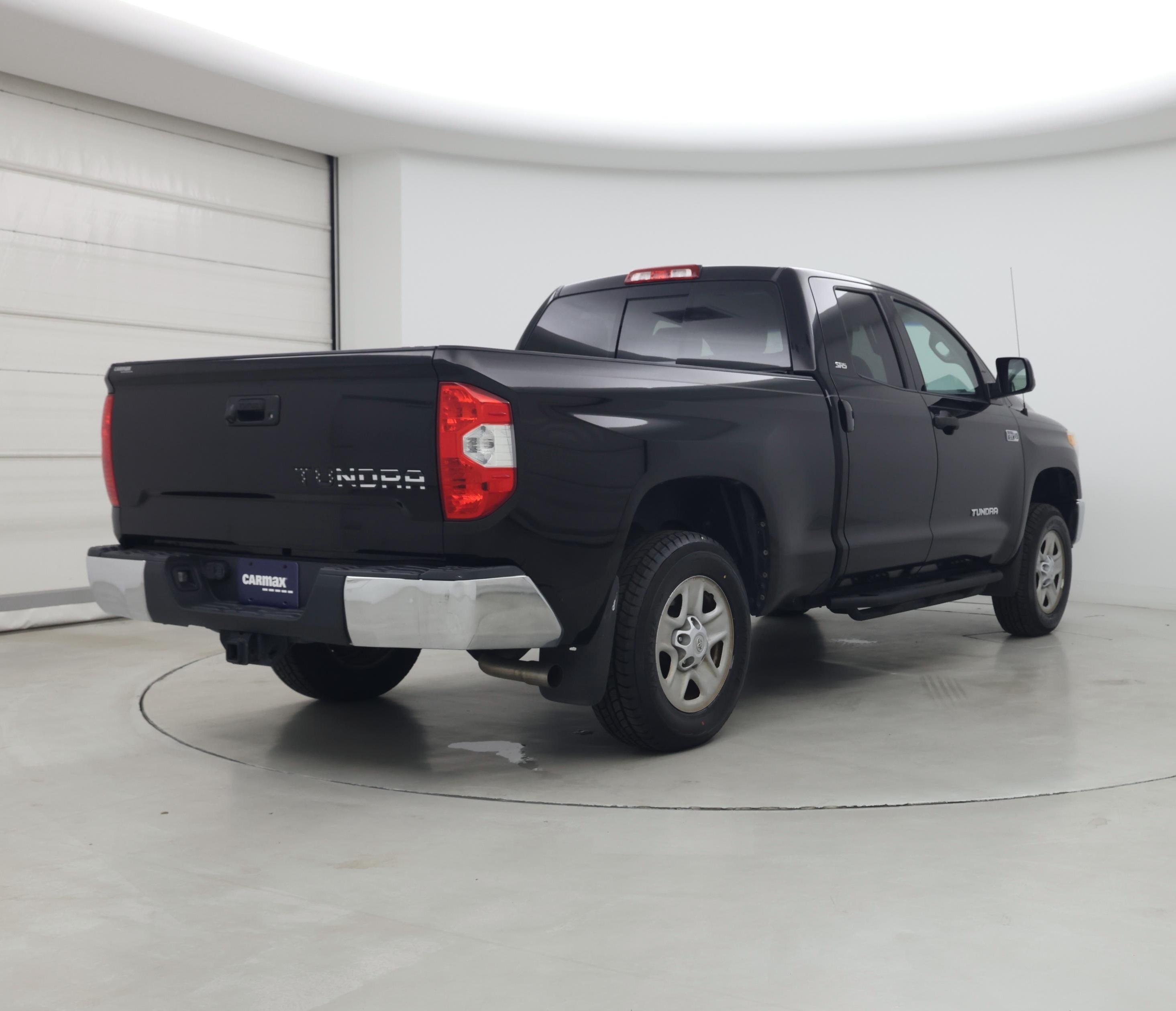 Thumbnail: 2015 Toyota Tundra - 8