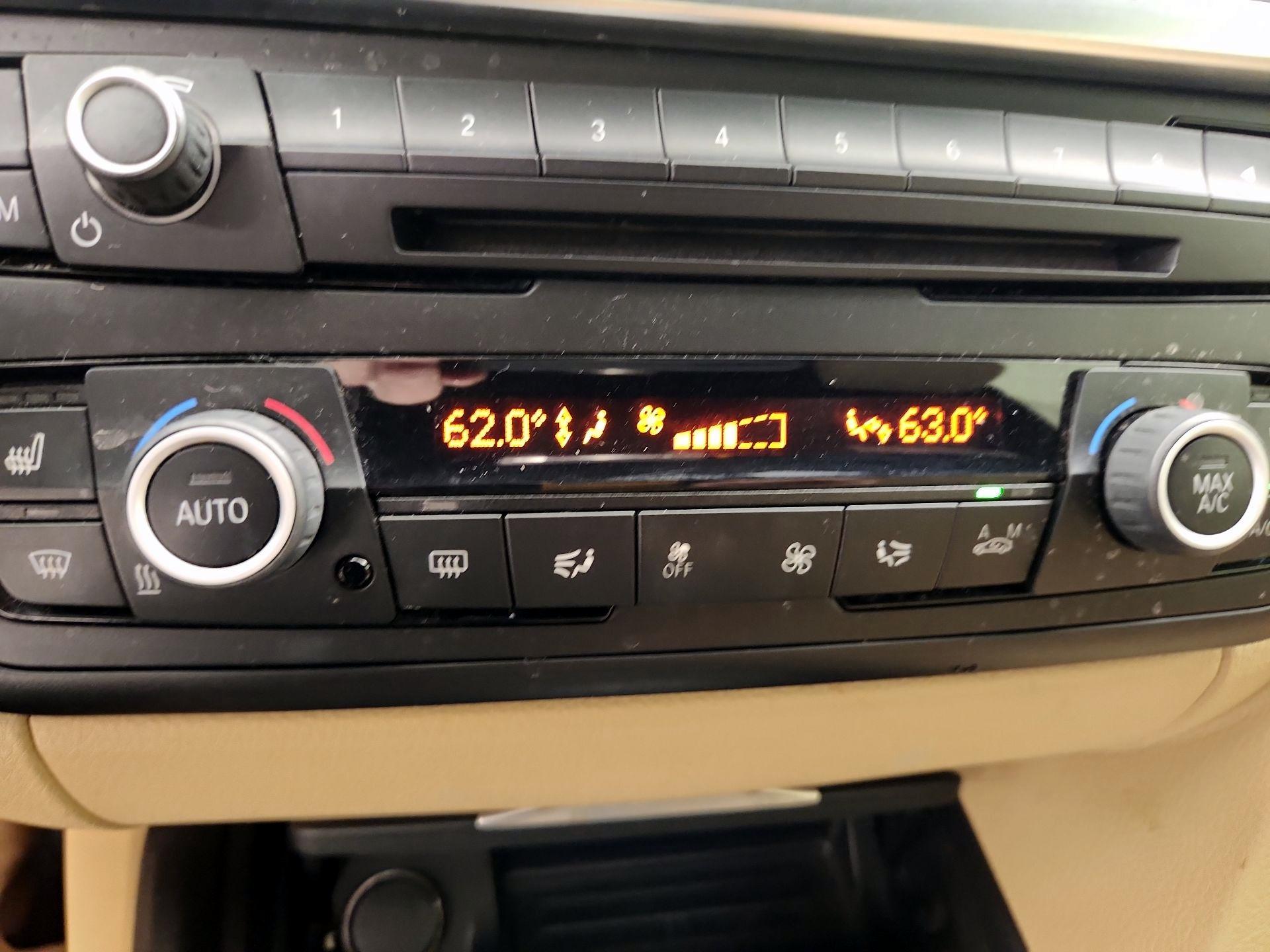 Thumbnail: 2015 BMW 4 Series - 15