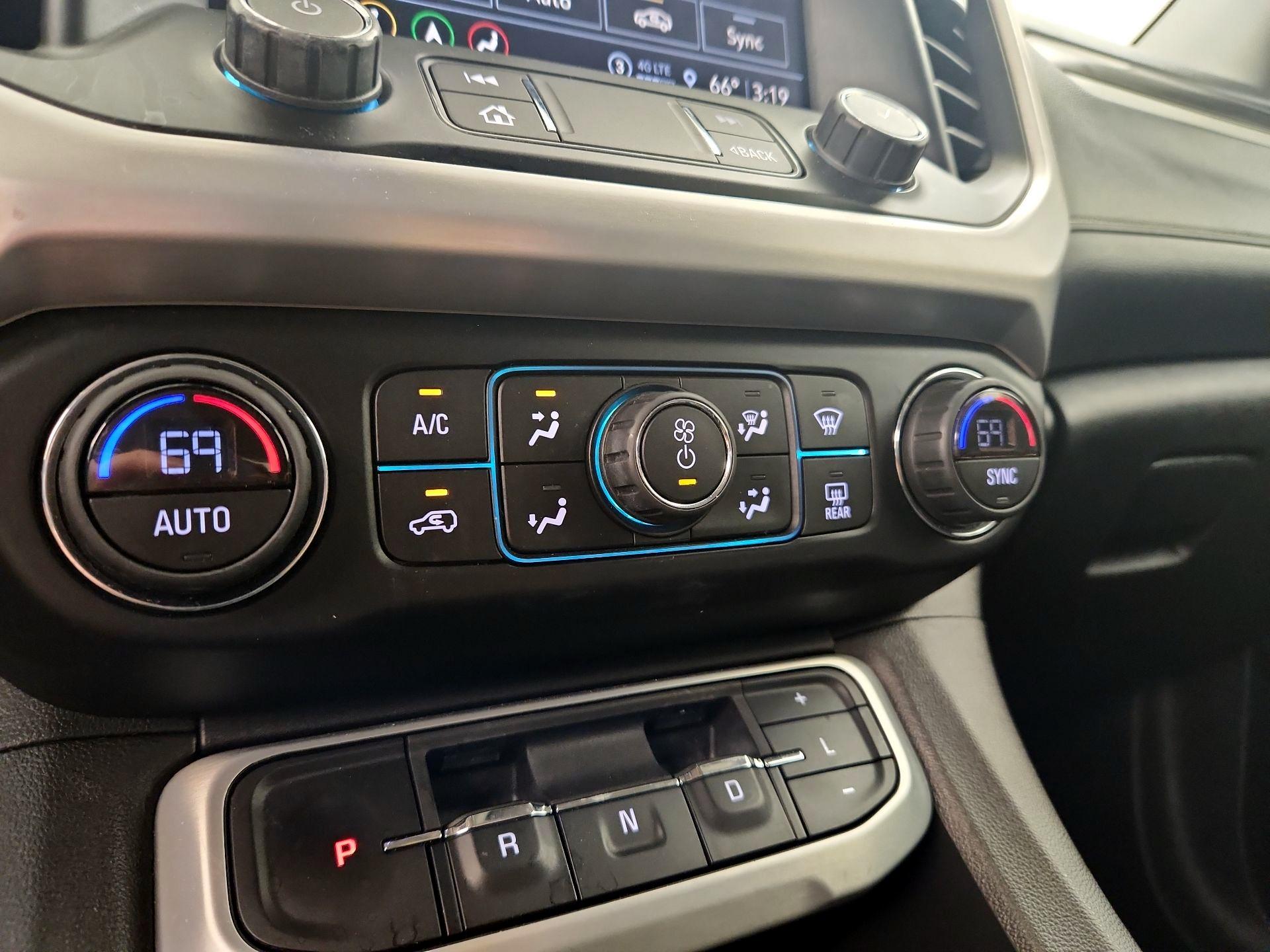 Thumbnail: 2021 GMC Acadia - 17