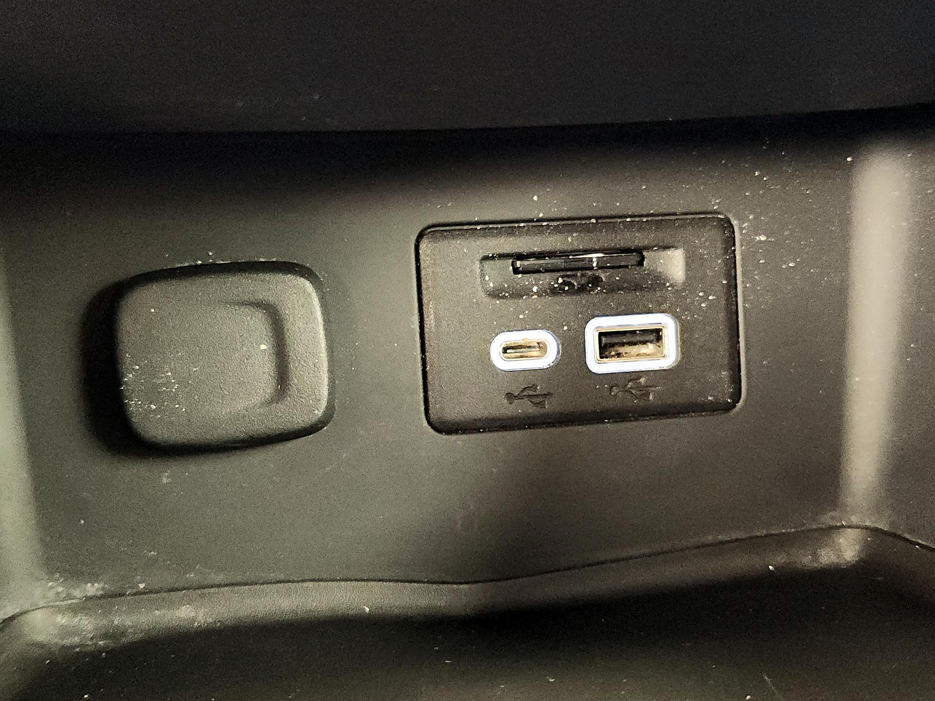 Thumbnail: 2021 GMC Acadia - 19