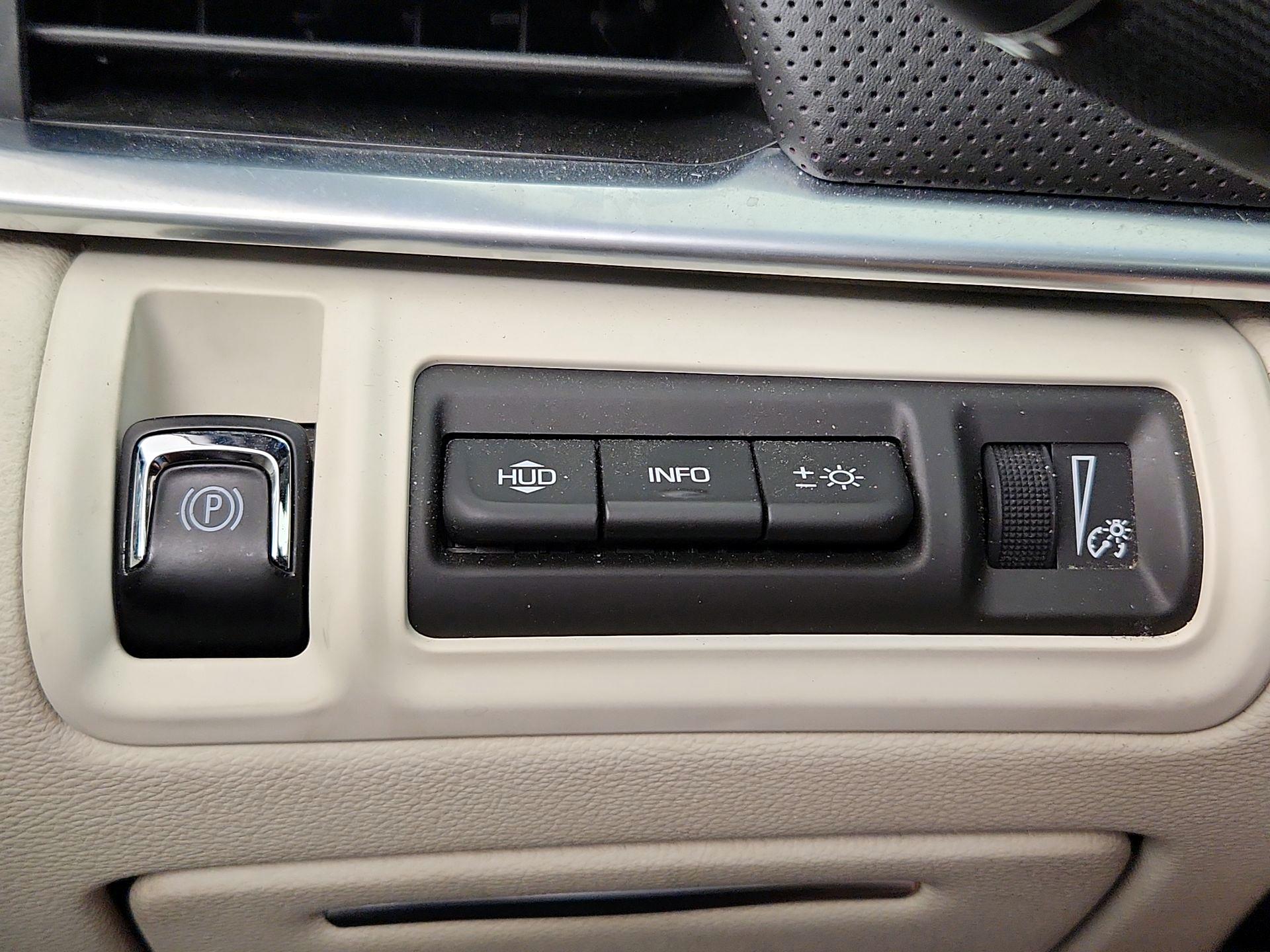 Thumbnail: 2016 Cadillac XTS - 13