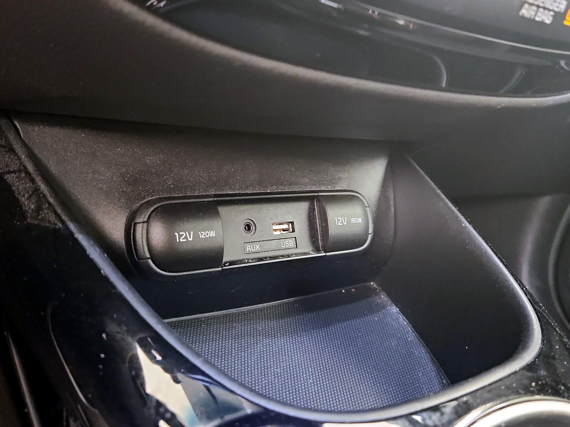 Thumbnail: 2019 Kia Soul - 17