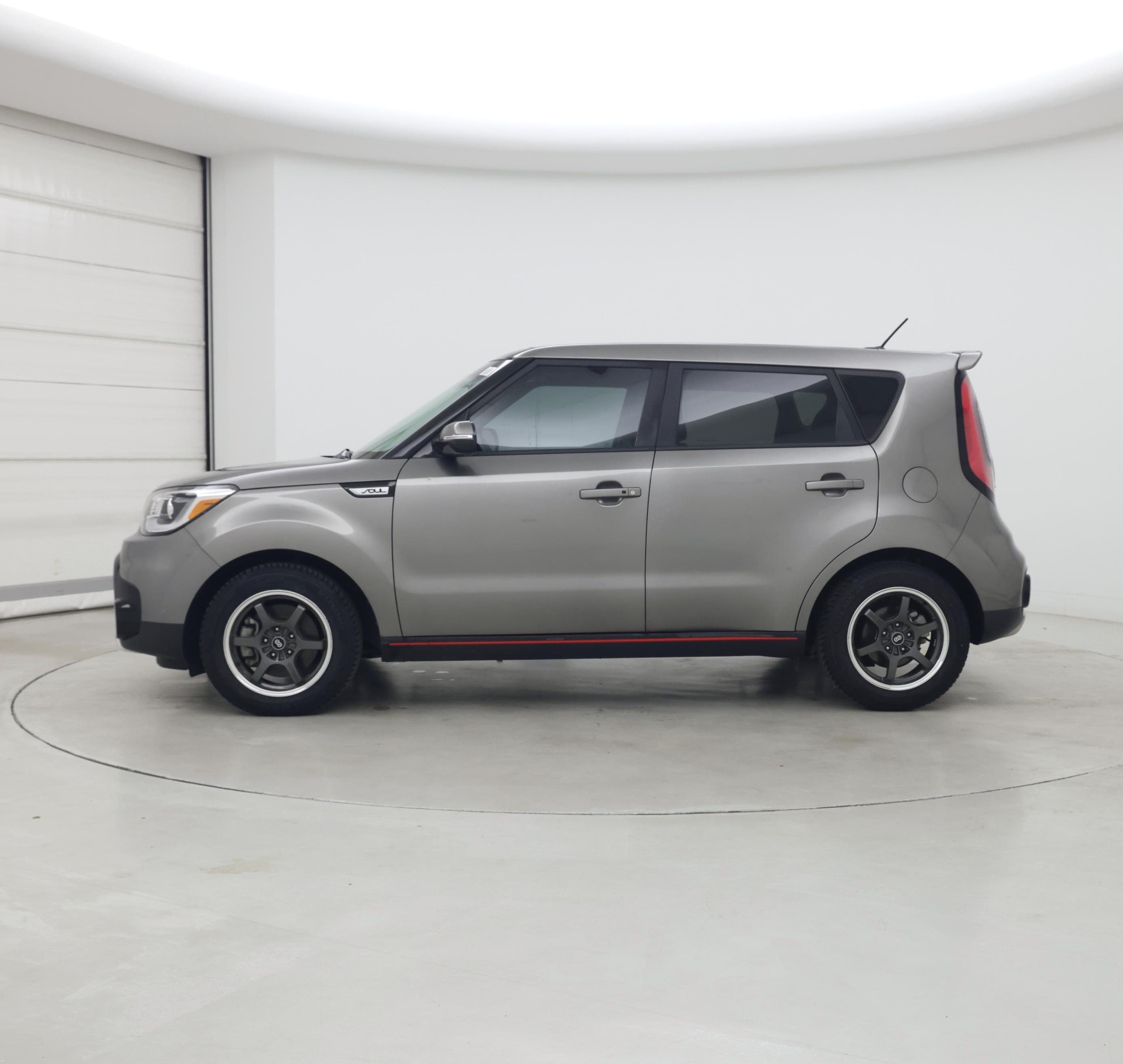 Thumbnail: 2019 Kia Soul - 3
