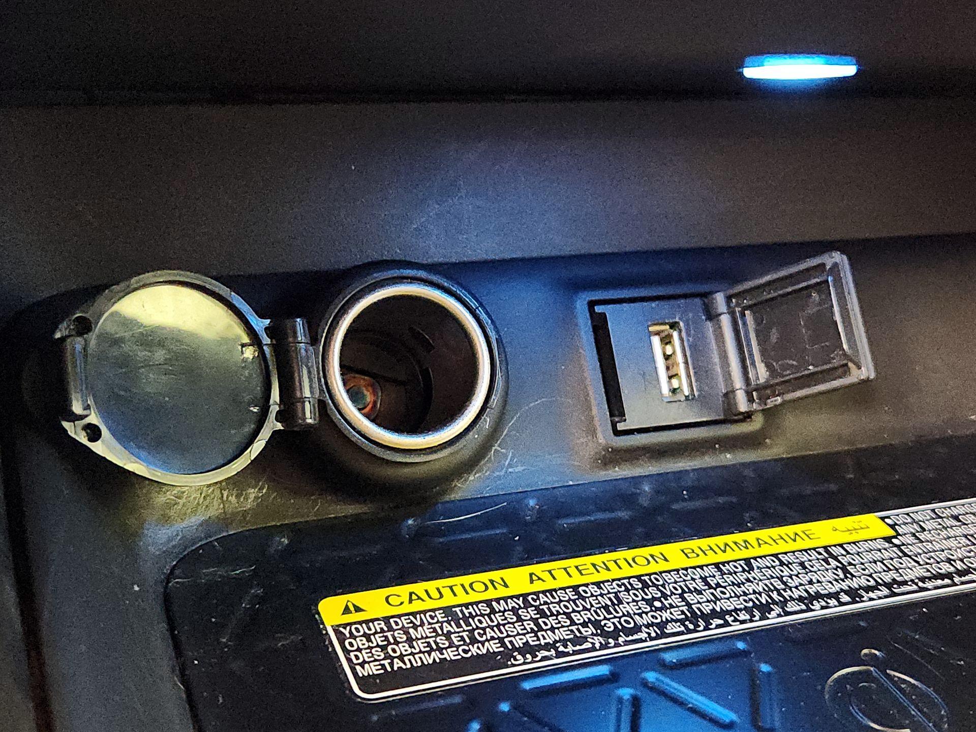 Thumbnail: 2021 Toyota RAV4 - 19