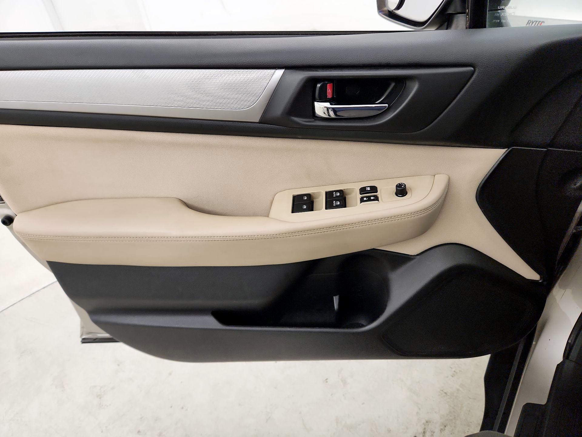 Thumbnail: 2017 Subaru Outback - 12