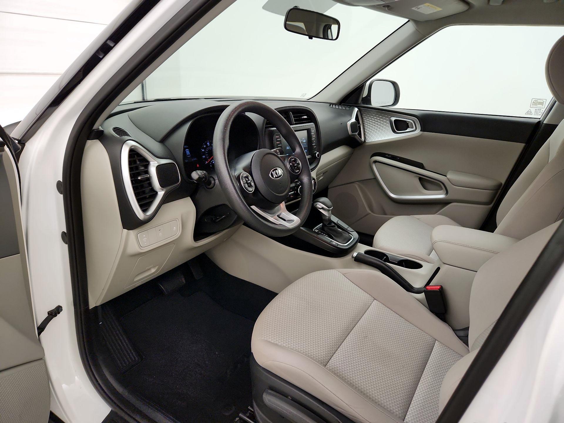 Thumbnail: 2020 Kia Soul - 11