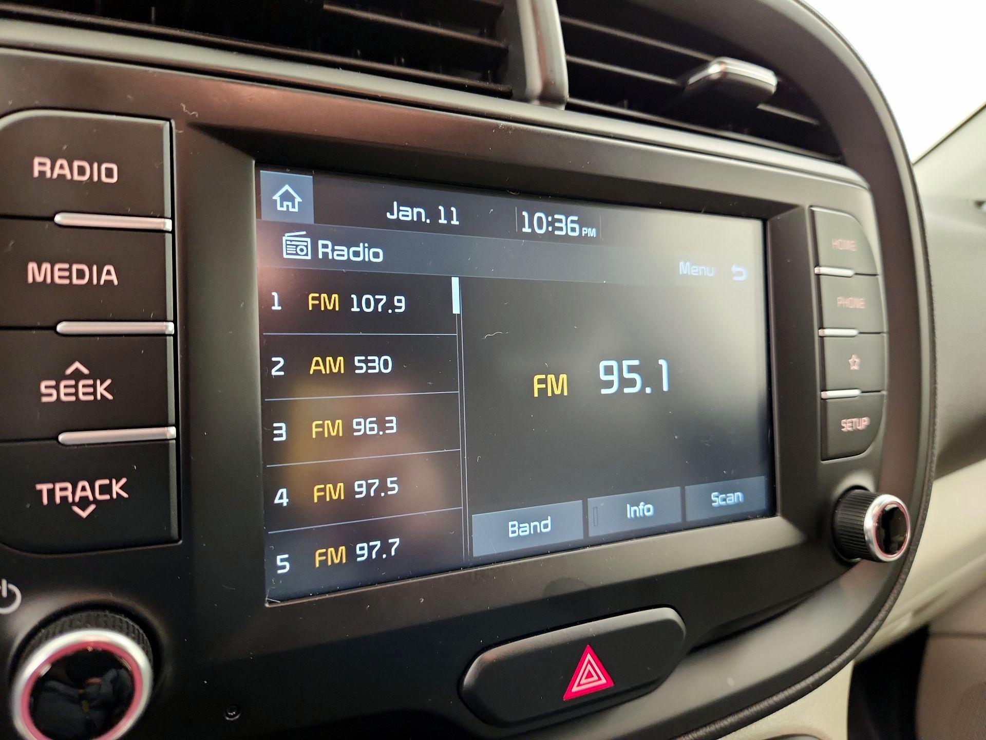 Thumbnail: 2020 Kia Soul - 15