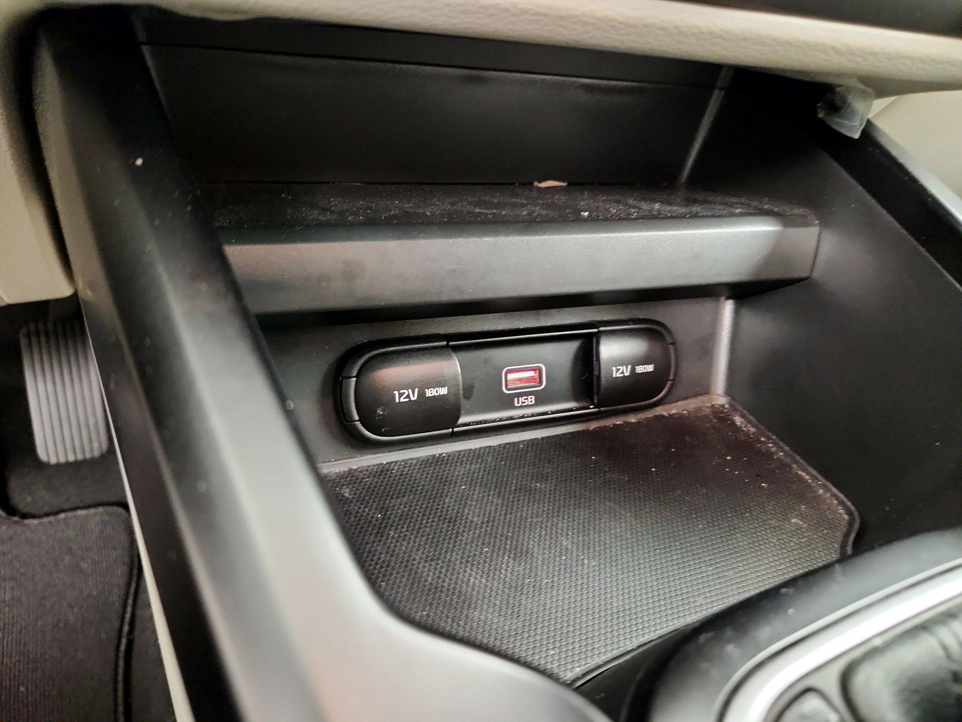 Thumbnail: 2020 Kia Soul - 18