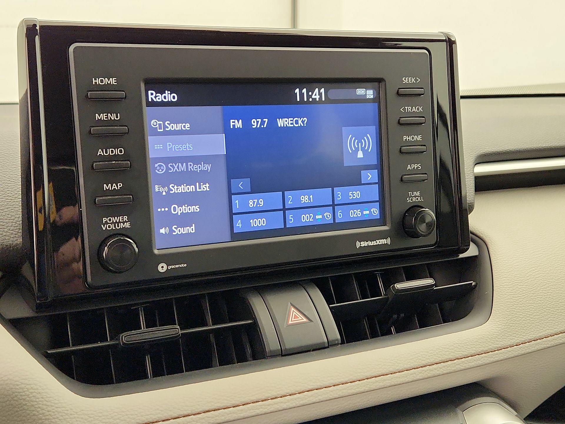 Thumbnail: 2020 Toyota RAV4 - 15