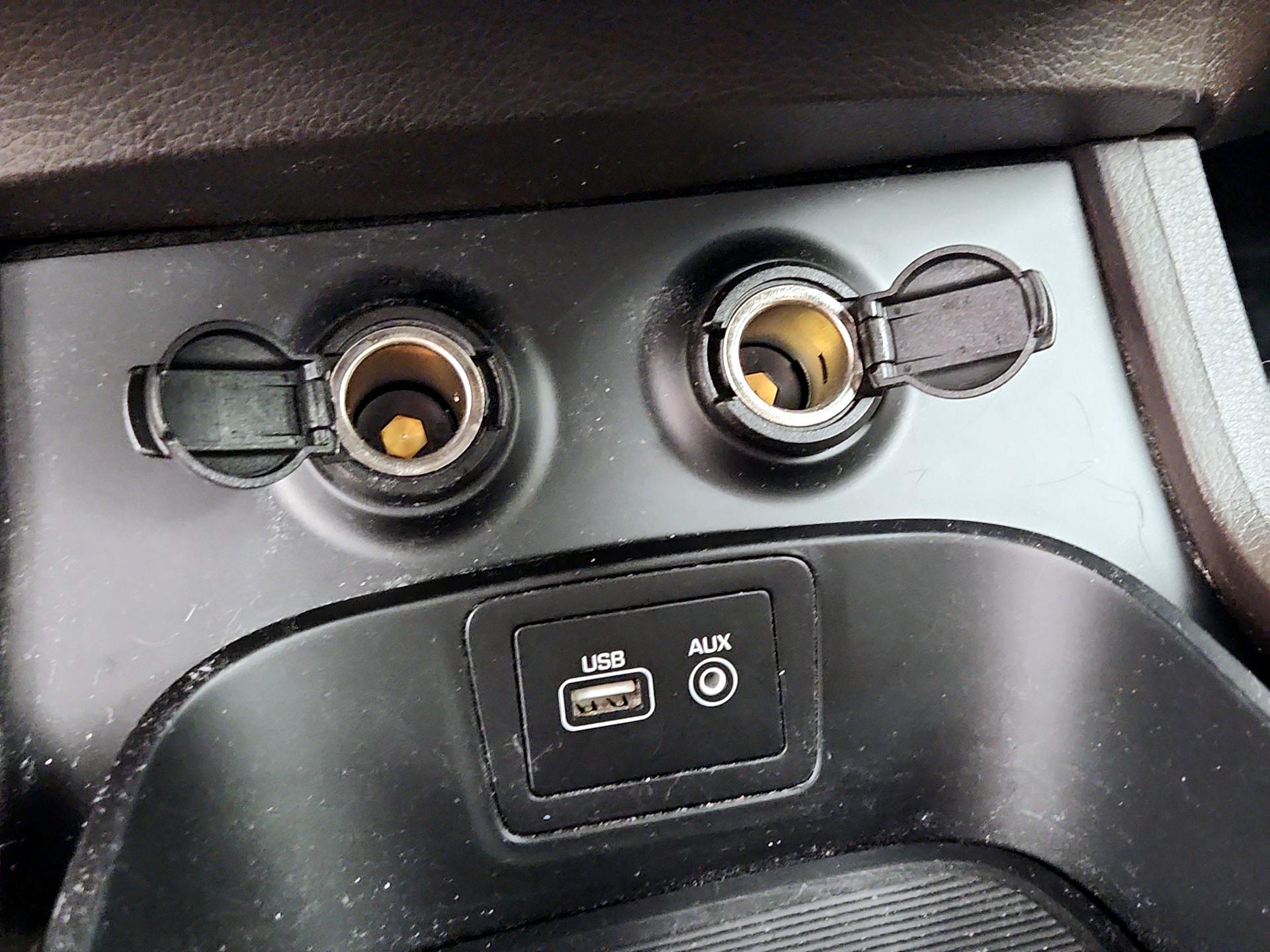 Thumbnail: 2017 Hyundai Santa Fe - 18