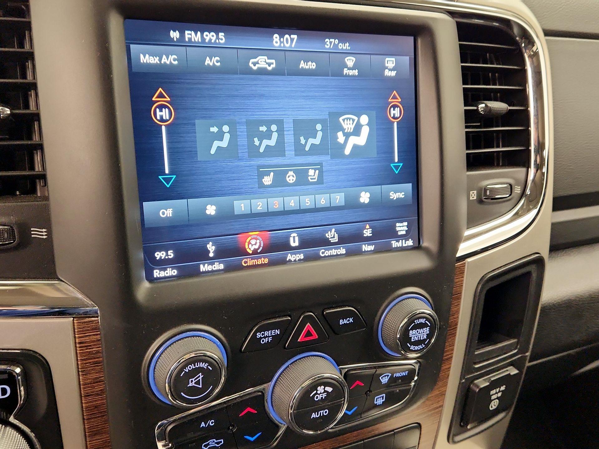 Thumbnail: 2019 RAM 1500 Classic - 17