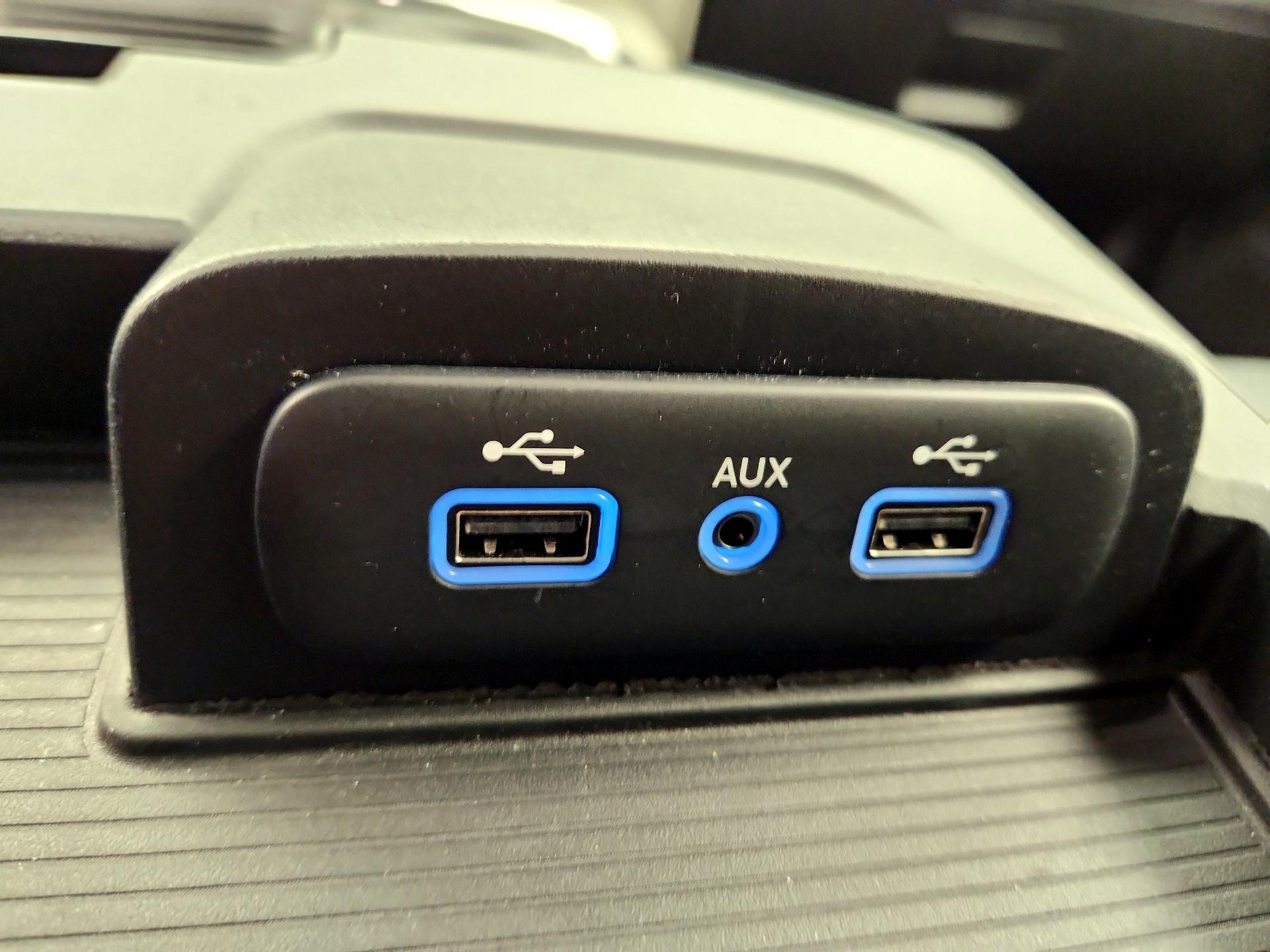 Thumbnail: 2019 RAM 1500 Classic - 19