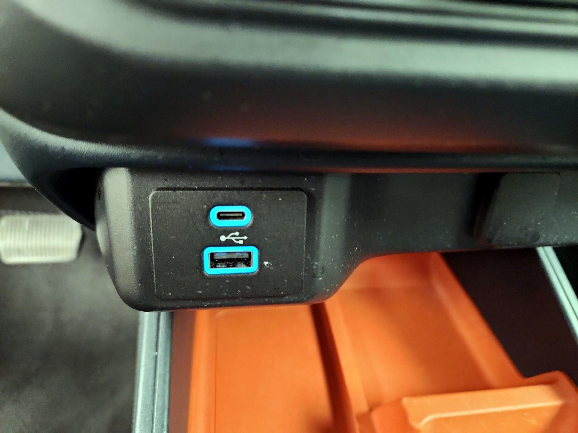 Thumbnail: 2022 Ford Maverick - 18