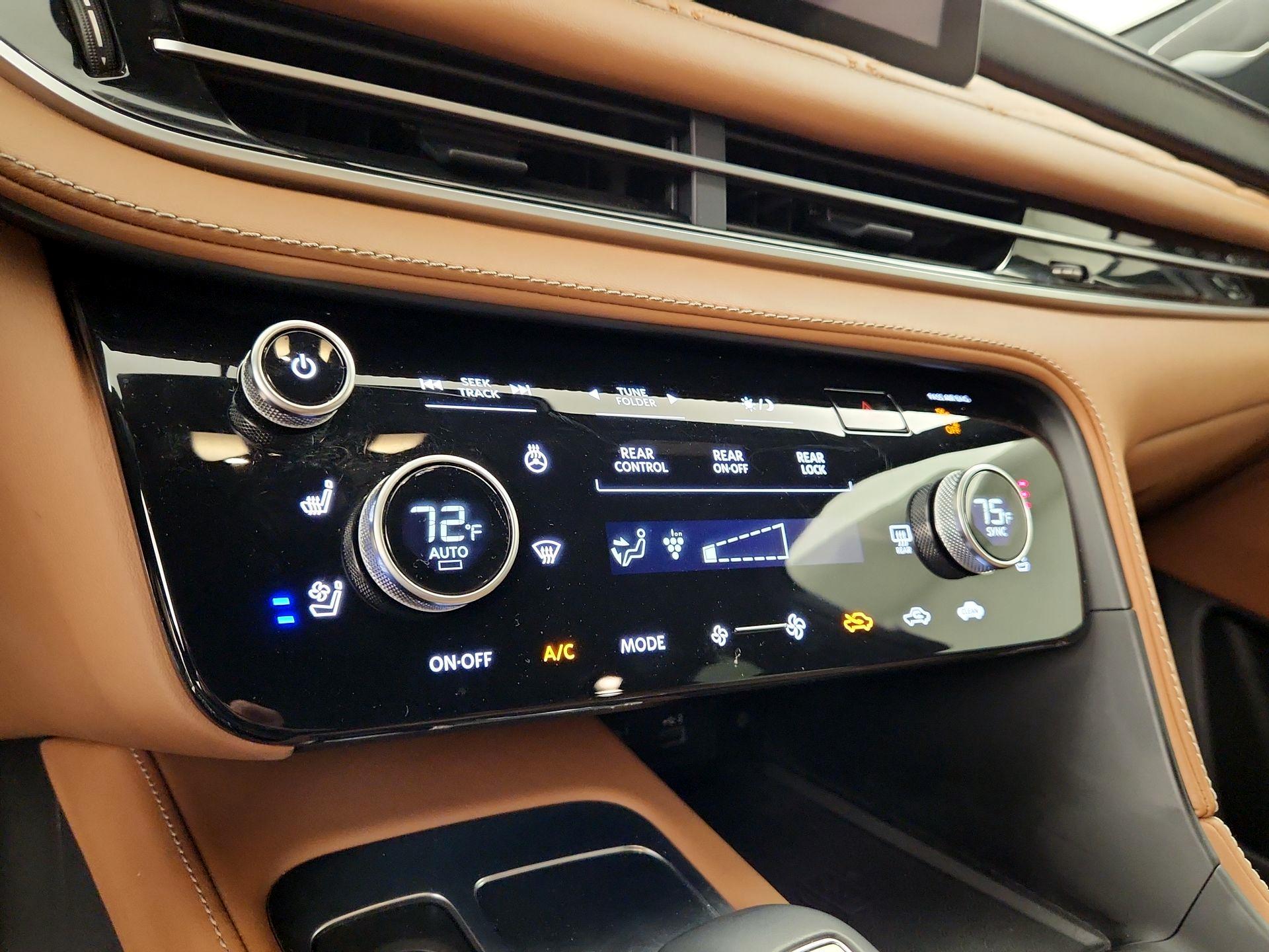 Thumbnail: 2025 INFINITI QX60 - 17