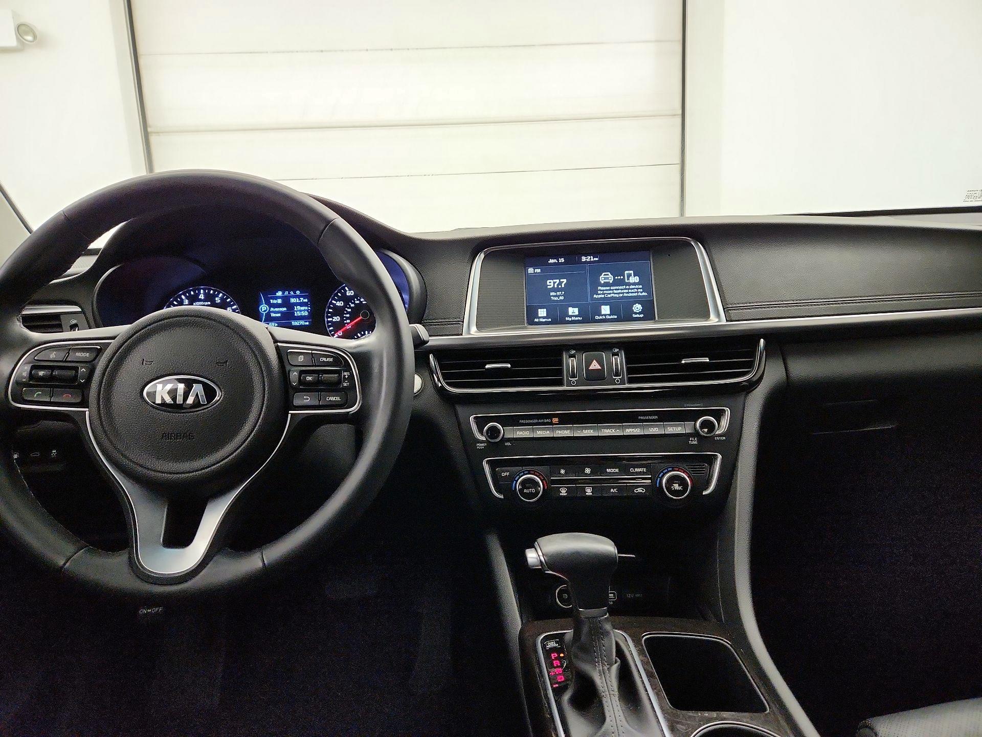 Thumbnail: 2017 Kia Optima - 9