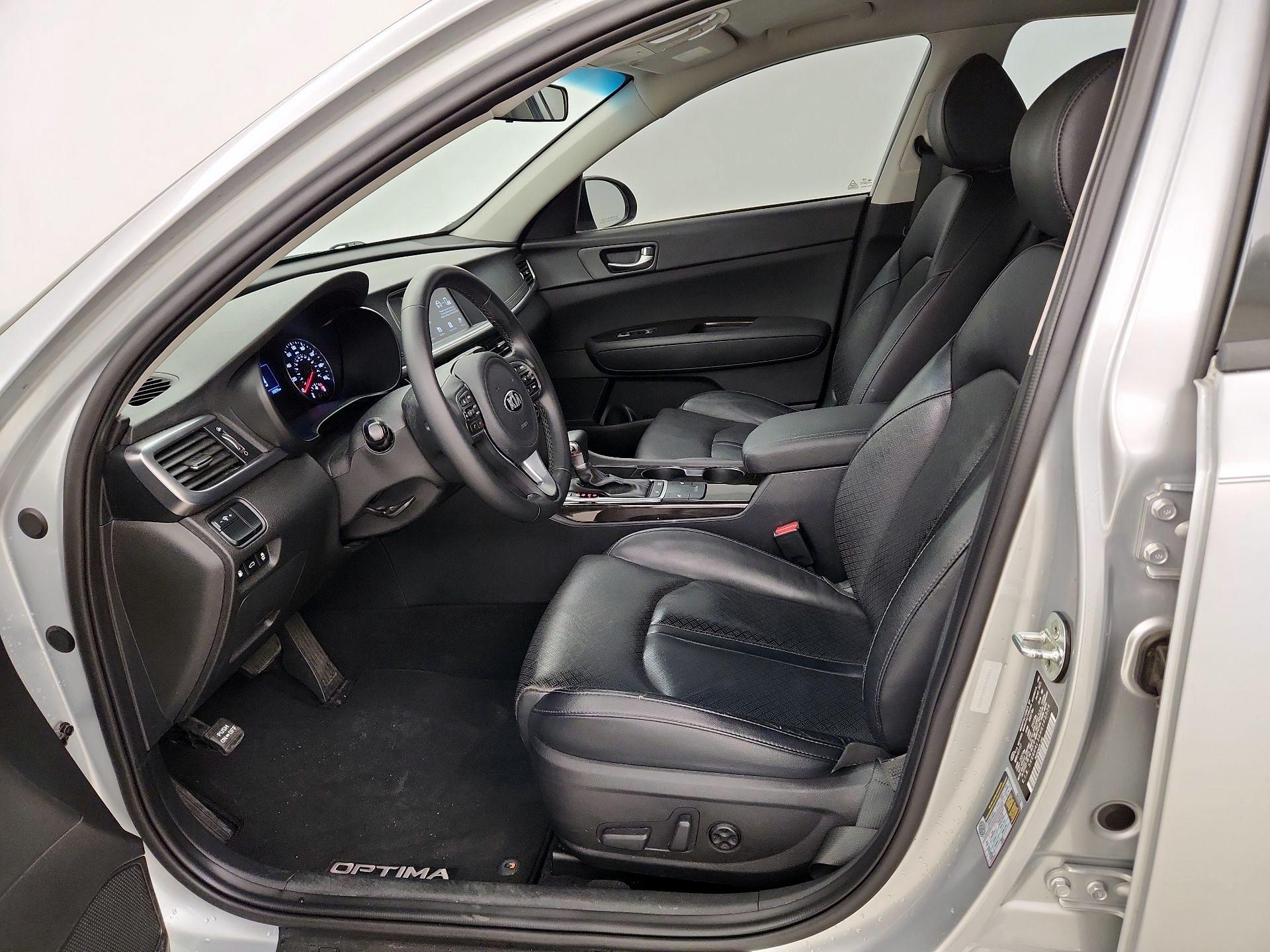 Thumbnail: 2017 Kia Optima - 11