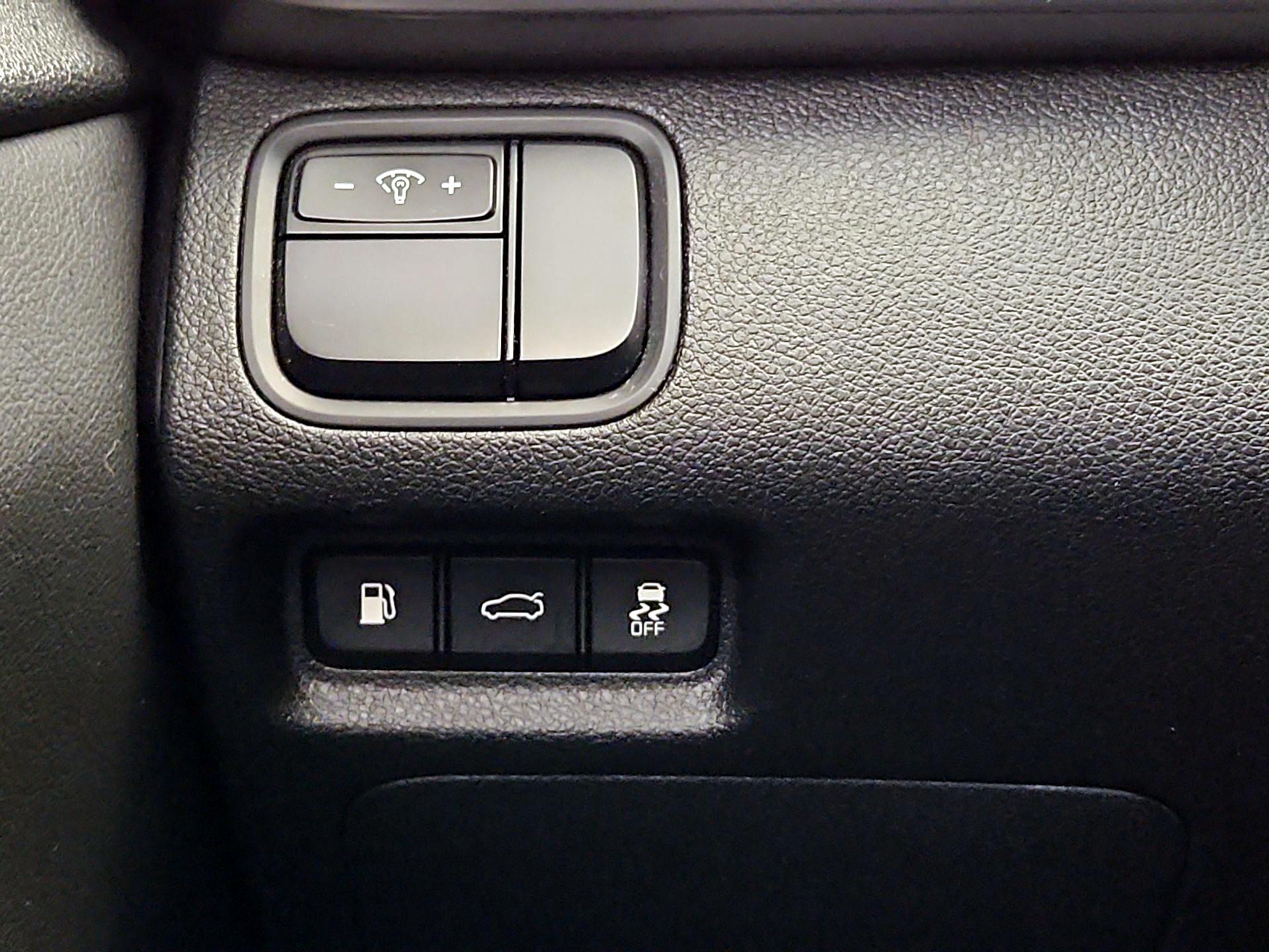 Thumbnail: 2017 Kia Optima - 13