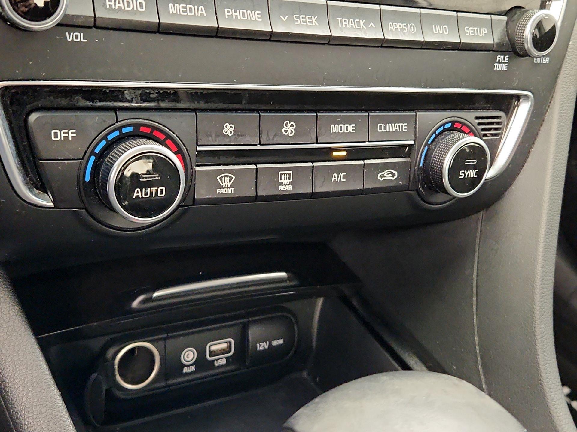 Thumbnail: 2017 Kia Optima - 16