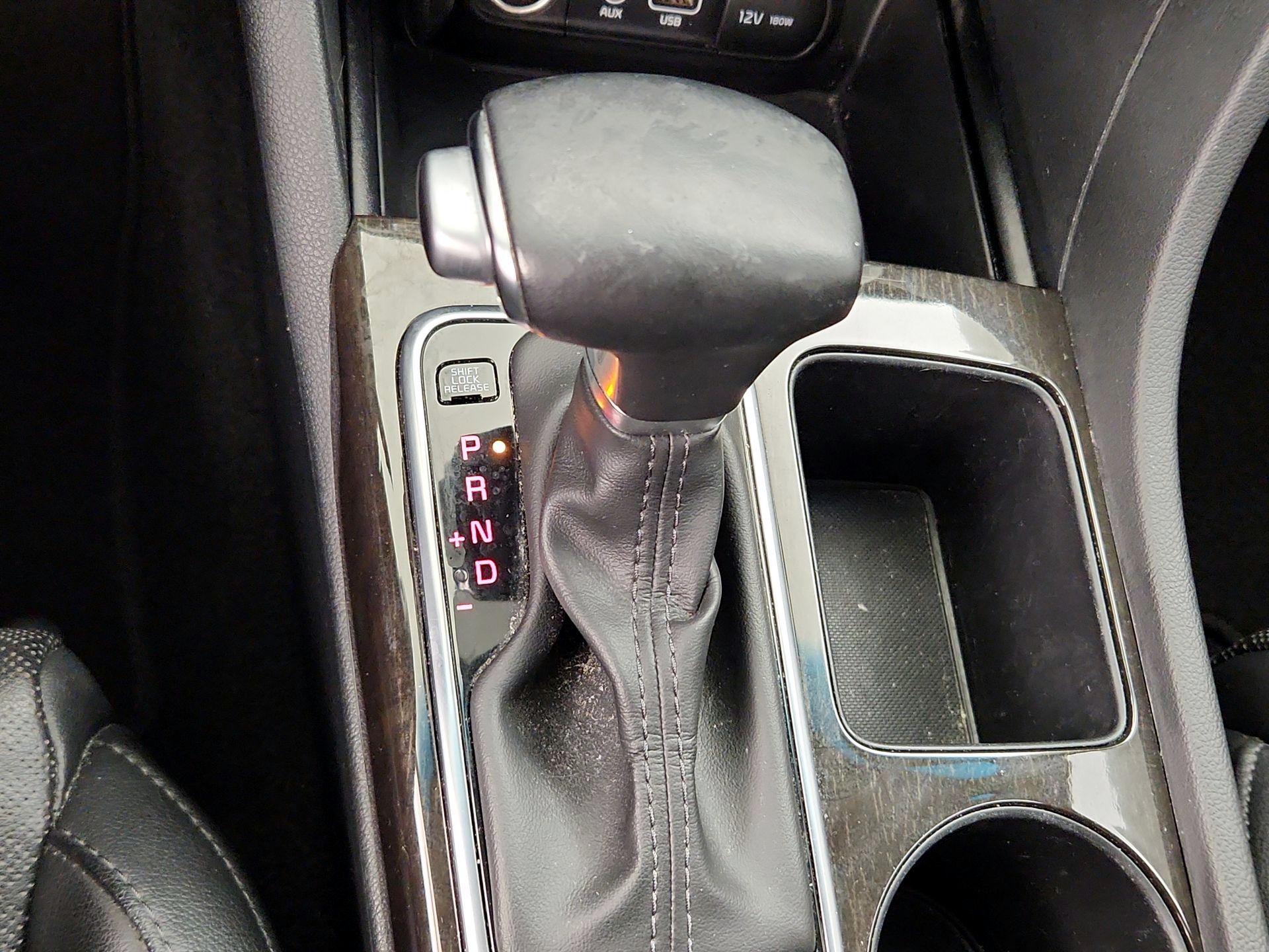 Thumbnail: 2017 Kia Optima - 17