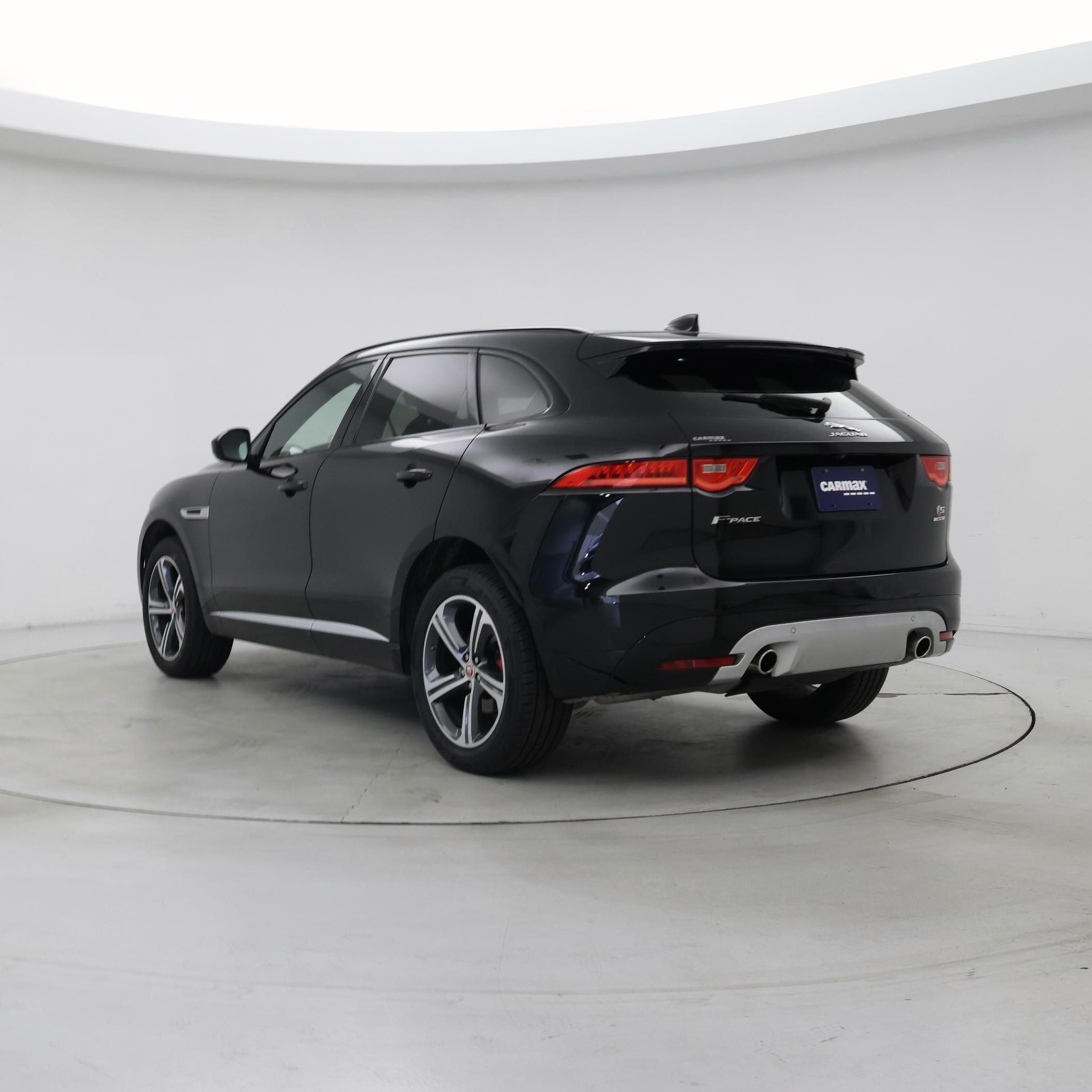 Thumbnail: 2019 Jaguar F-Pace - 2