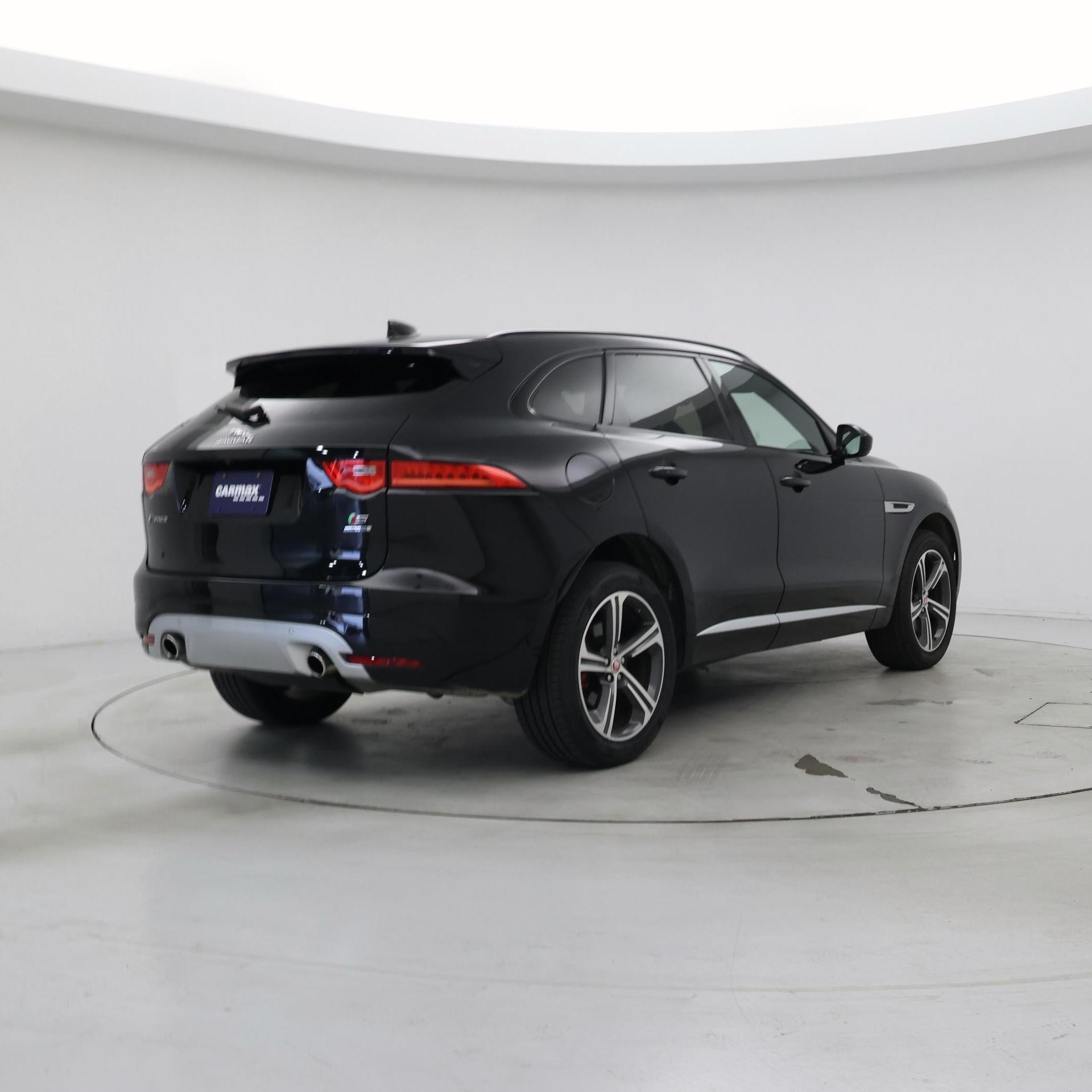 Thumbnail: 2019 Jaguar F-Pace - 8