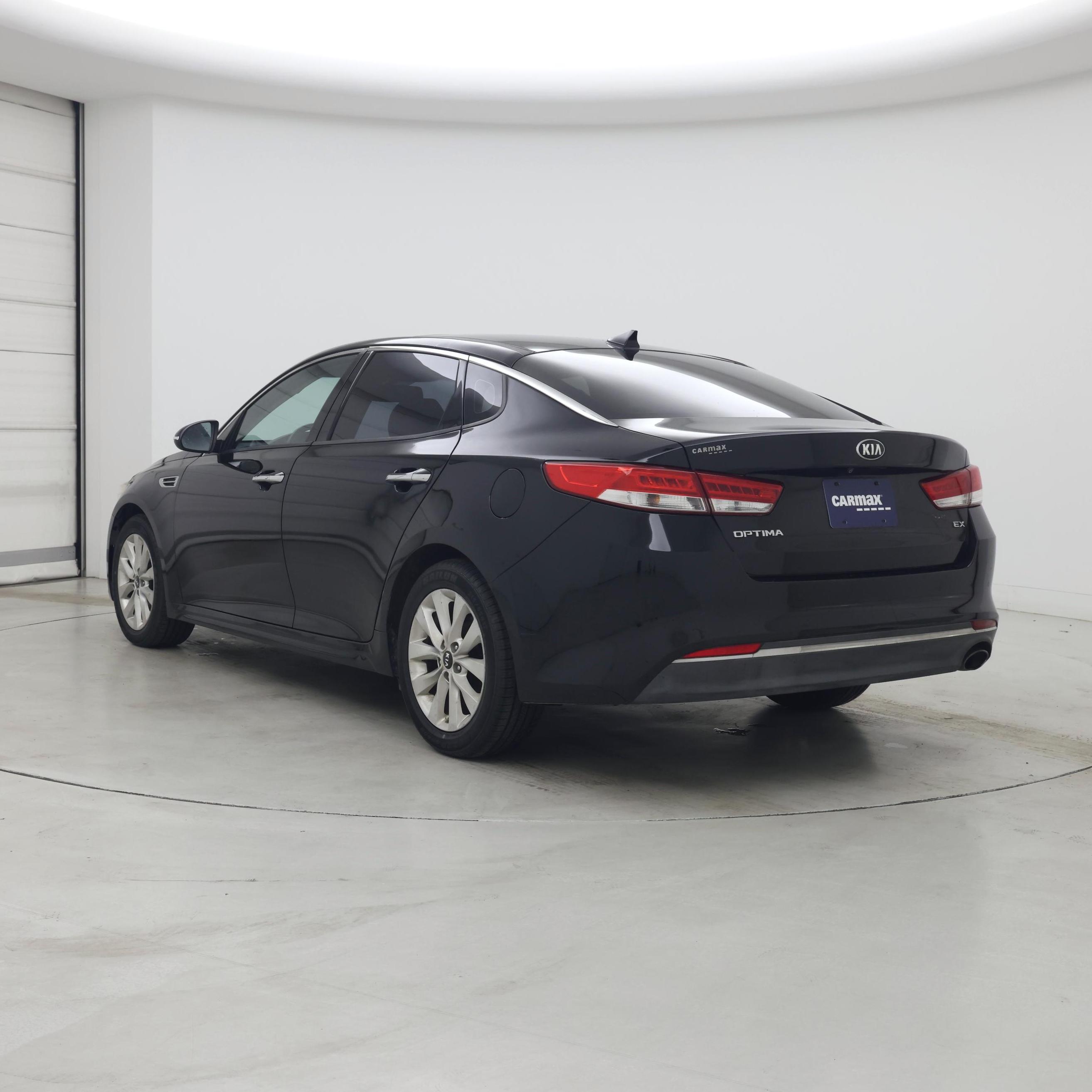 Thumbnail: 2017 Kia Optima - 2
