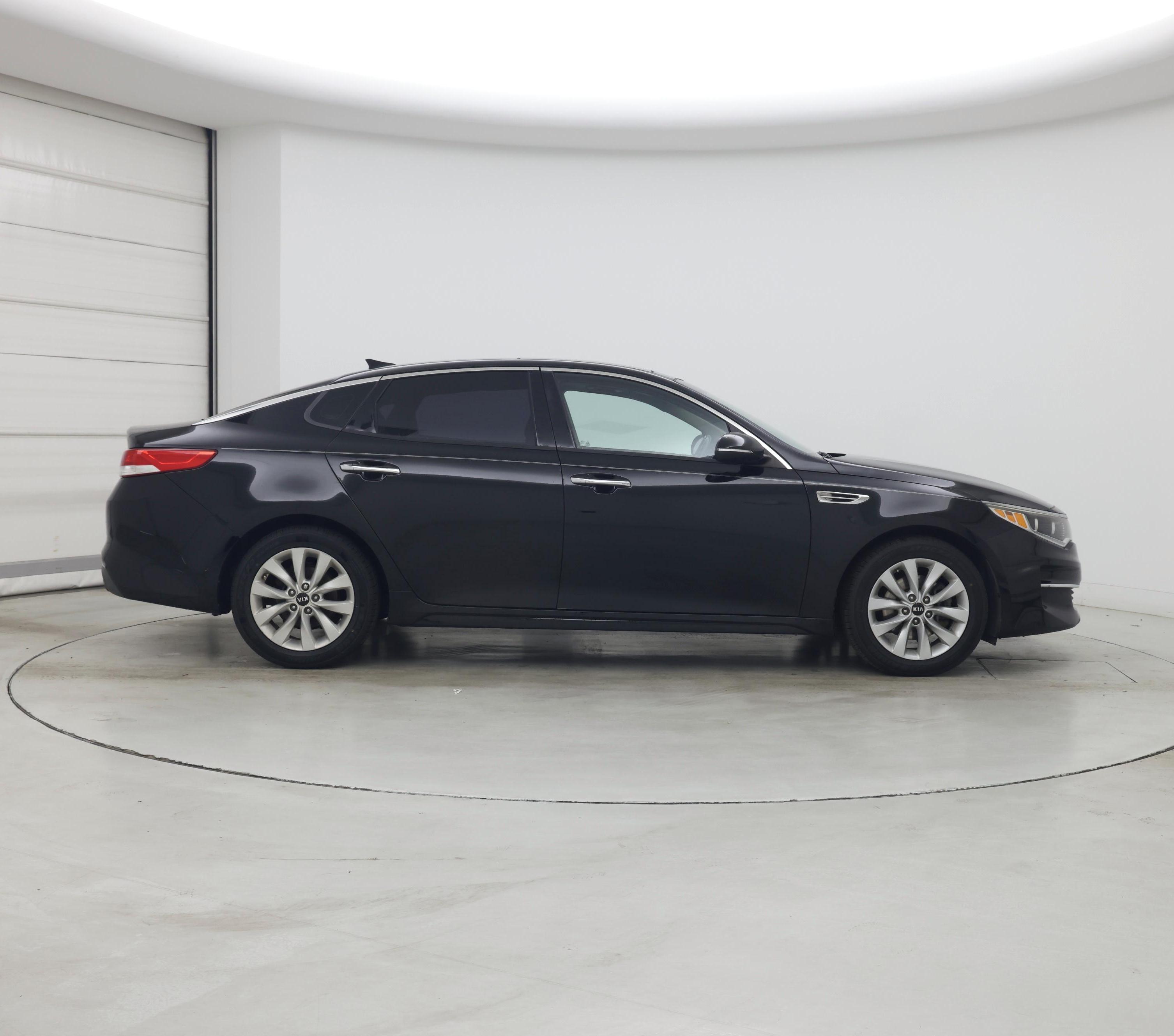 Thumbnail: 2017 Kia Optima - 7