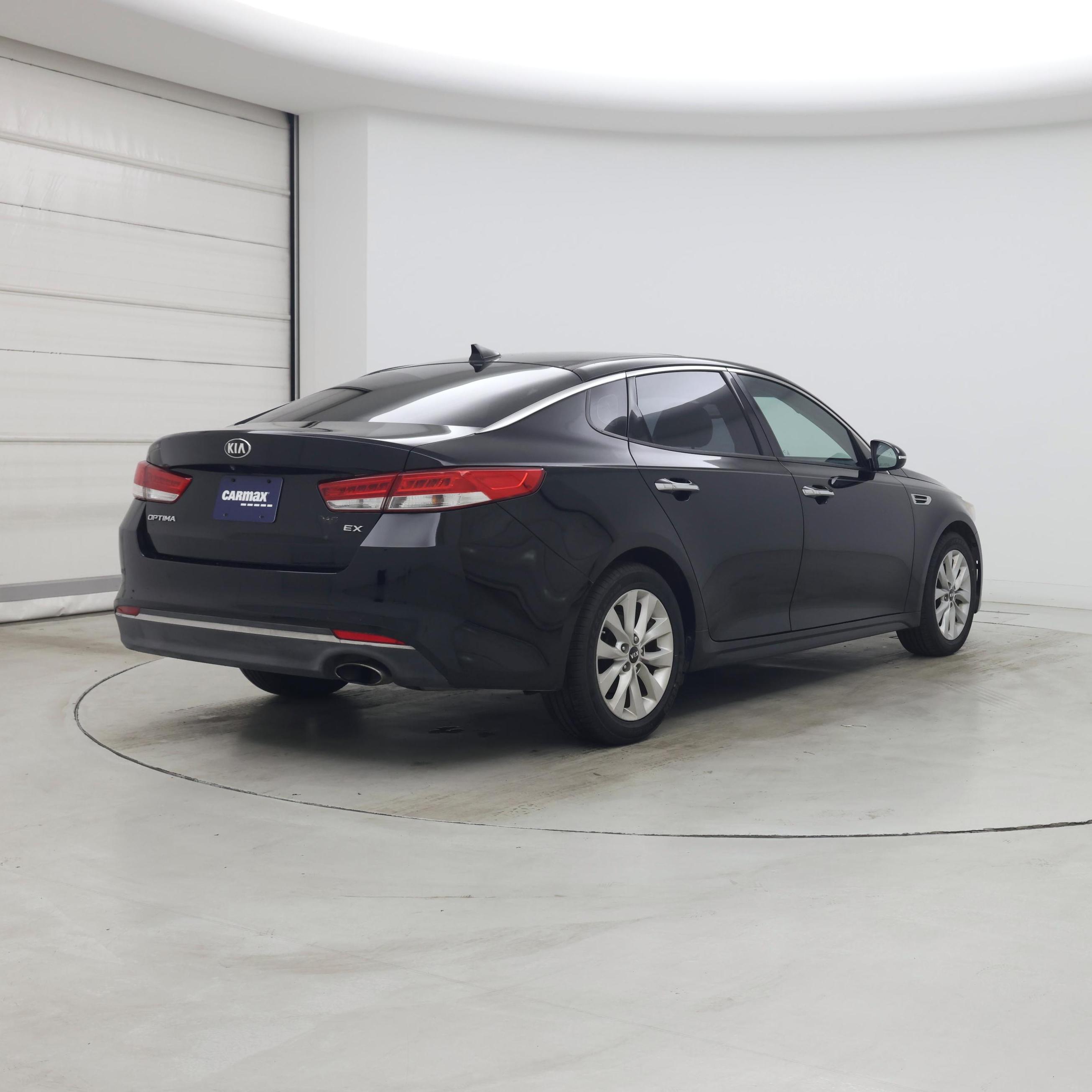 Thumbnail: 2017 Kia Optima - 8