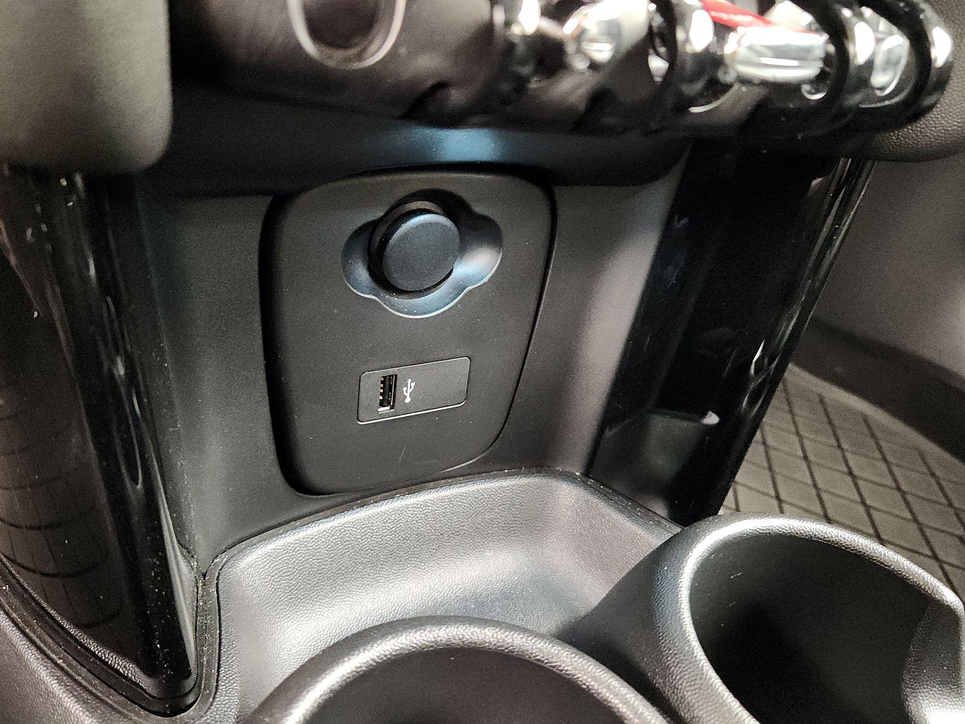 Thumbnail: 2023 MINI Cooper Hardtop - 18