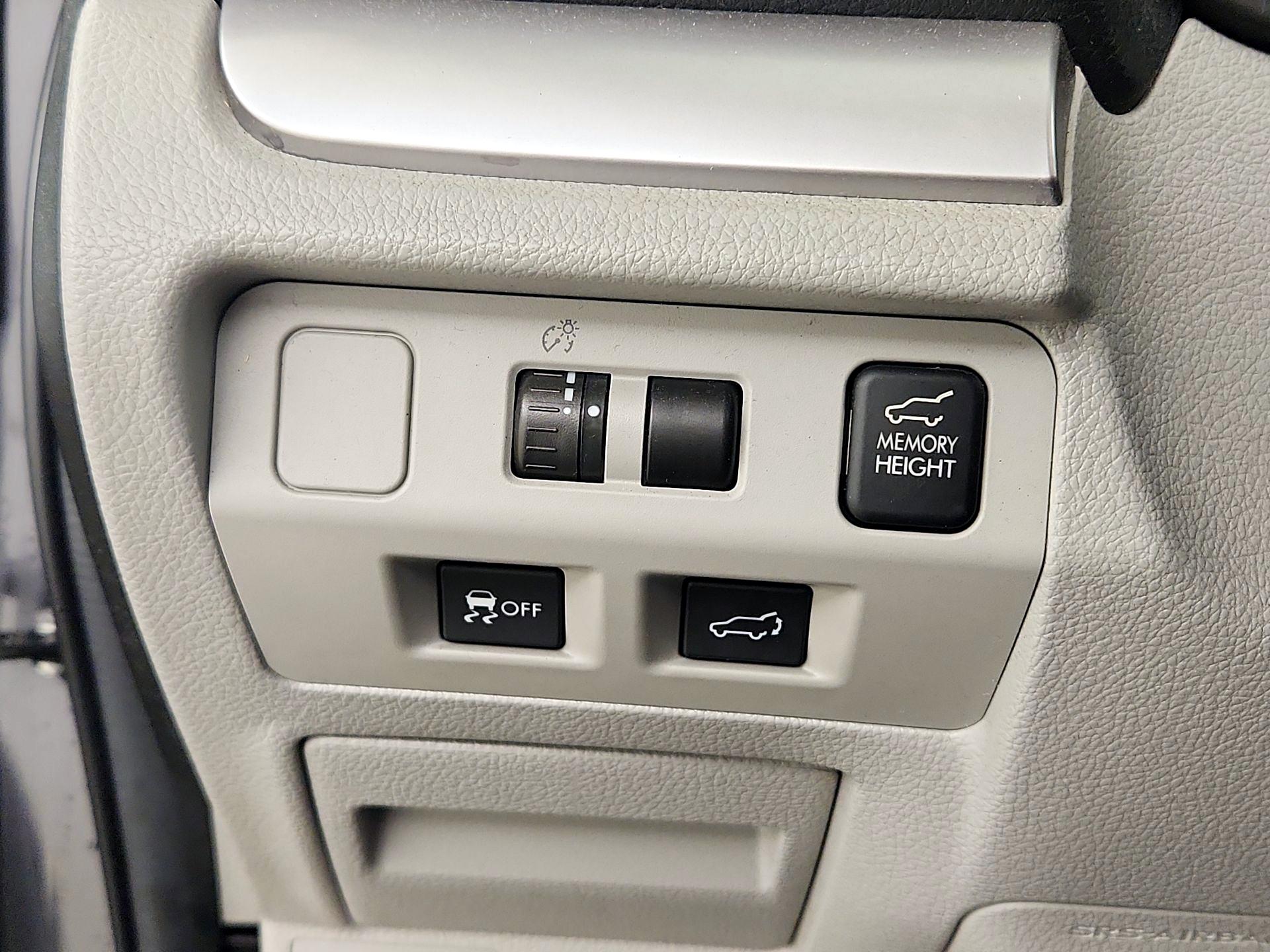 Thumbnail: 2015 Subaru Forester - 13