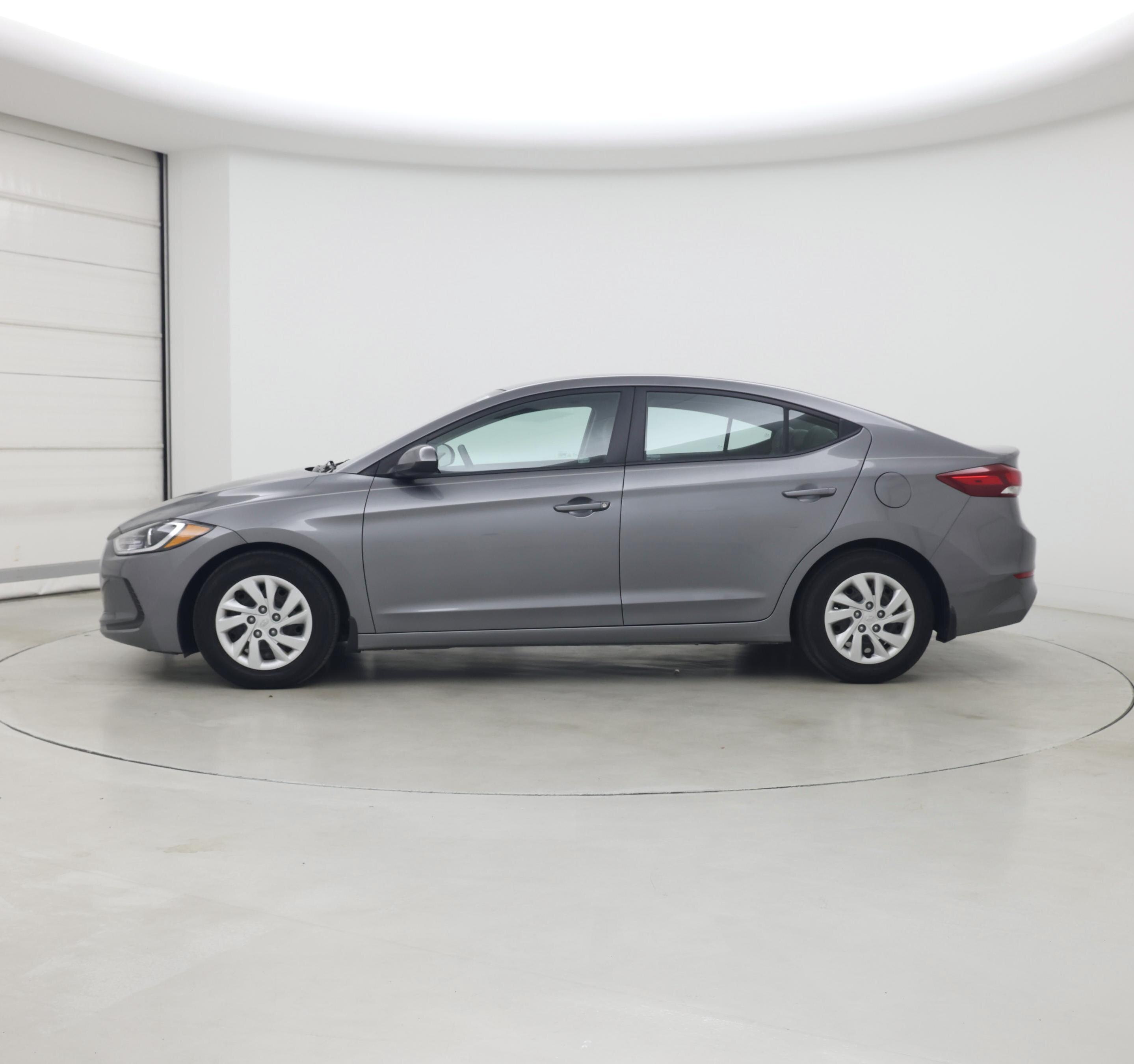 Thumbnail: 2018 Hyundai Elantra - 3