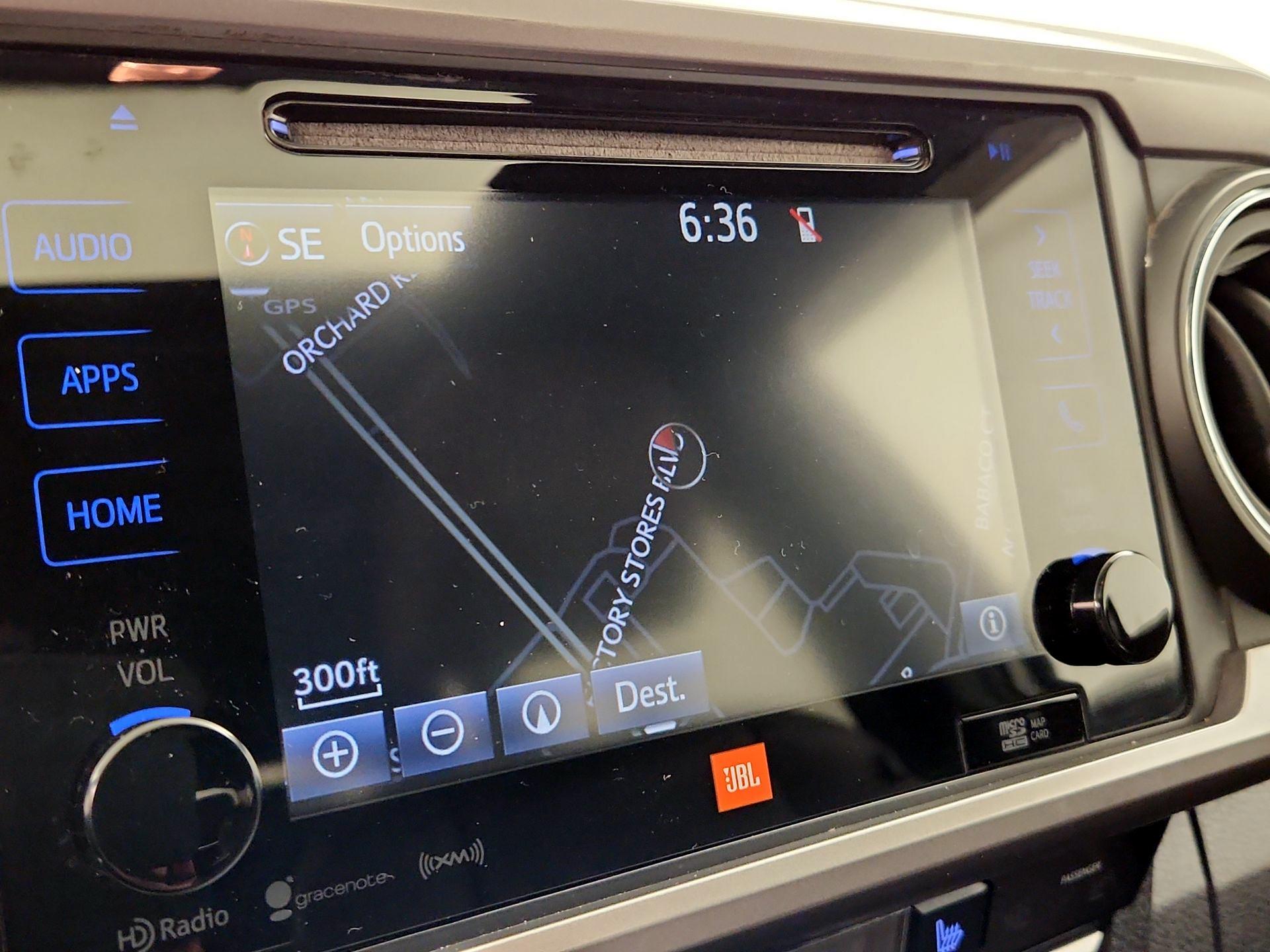 Thumbnail: 2016 Toyota Tacoma - 14