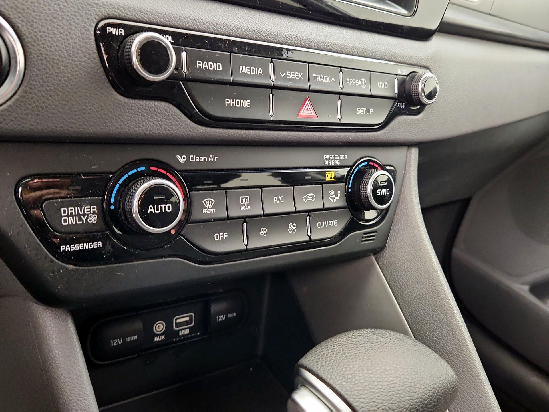 Thumbnail: 2017 Kia Niro - 16