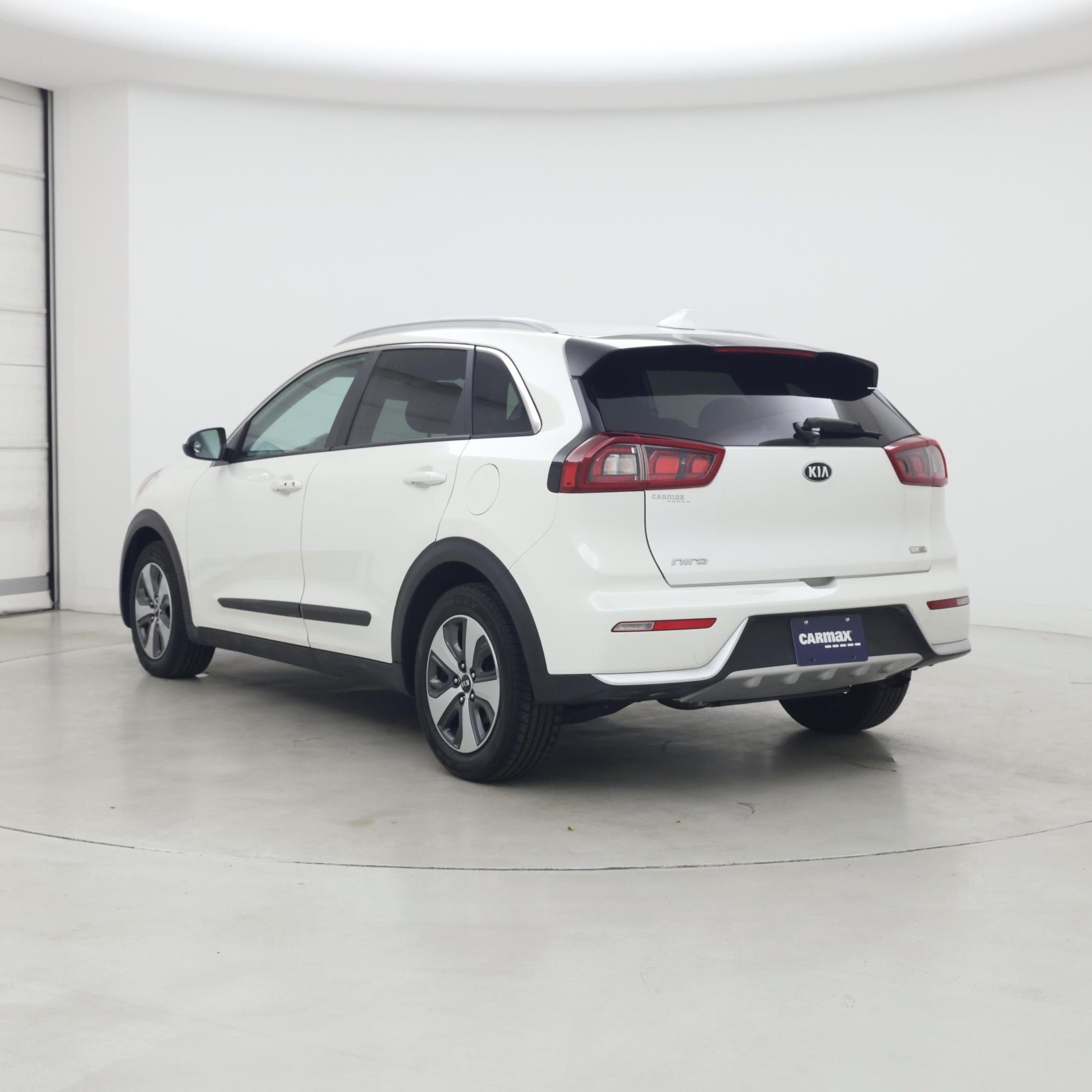 Thumbnail: 2017 Kia Niro - 2