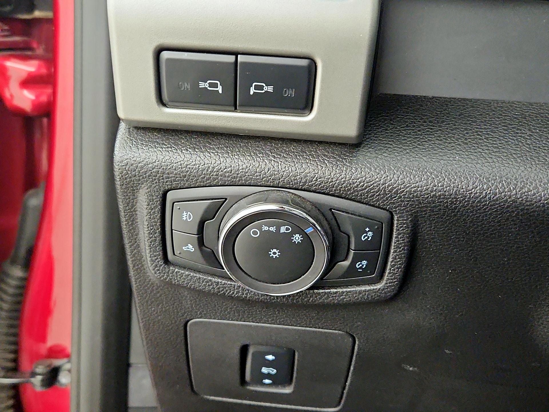 Thumbnail: 2015 Ford F-150 - 13