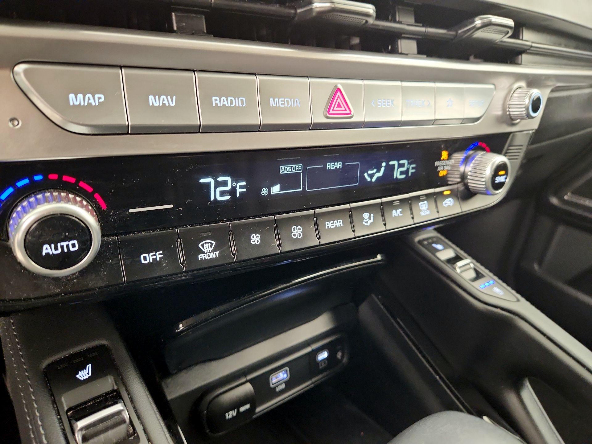 Thumbnail: 2024 Kia Telluride - 17