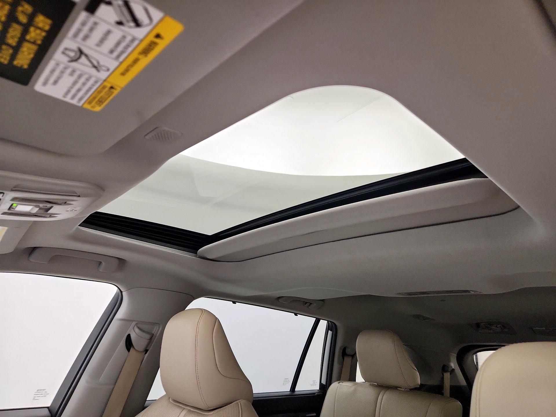 Thumbnail: 2021 Toyota Highlander - 20